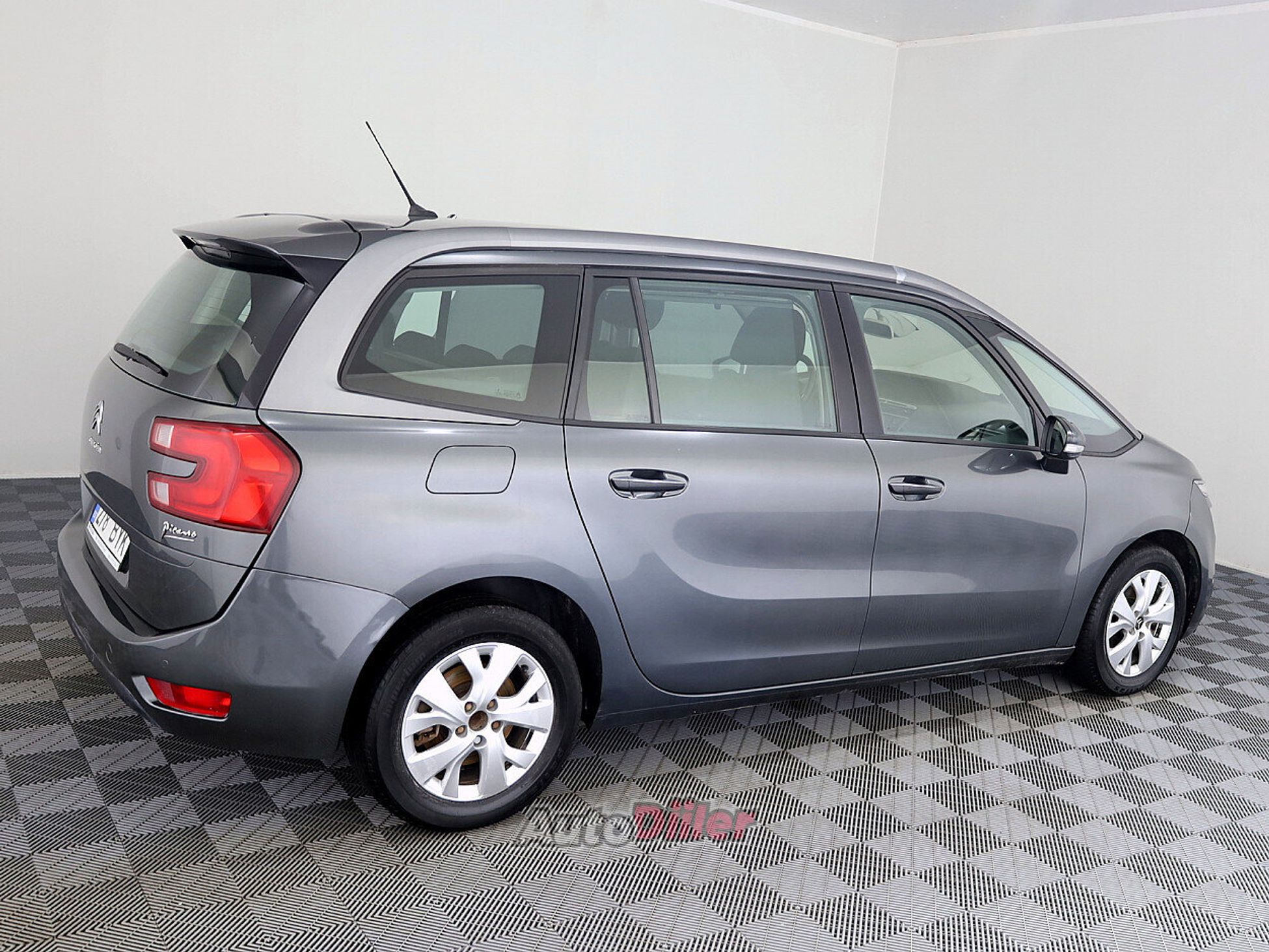 Citroen C4 Picasso 1.6 85kW 2013, kuva 3/8