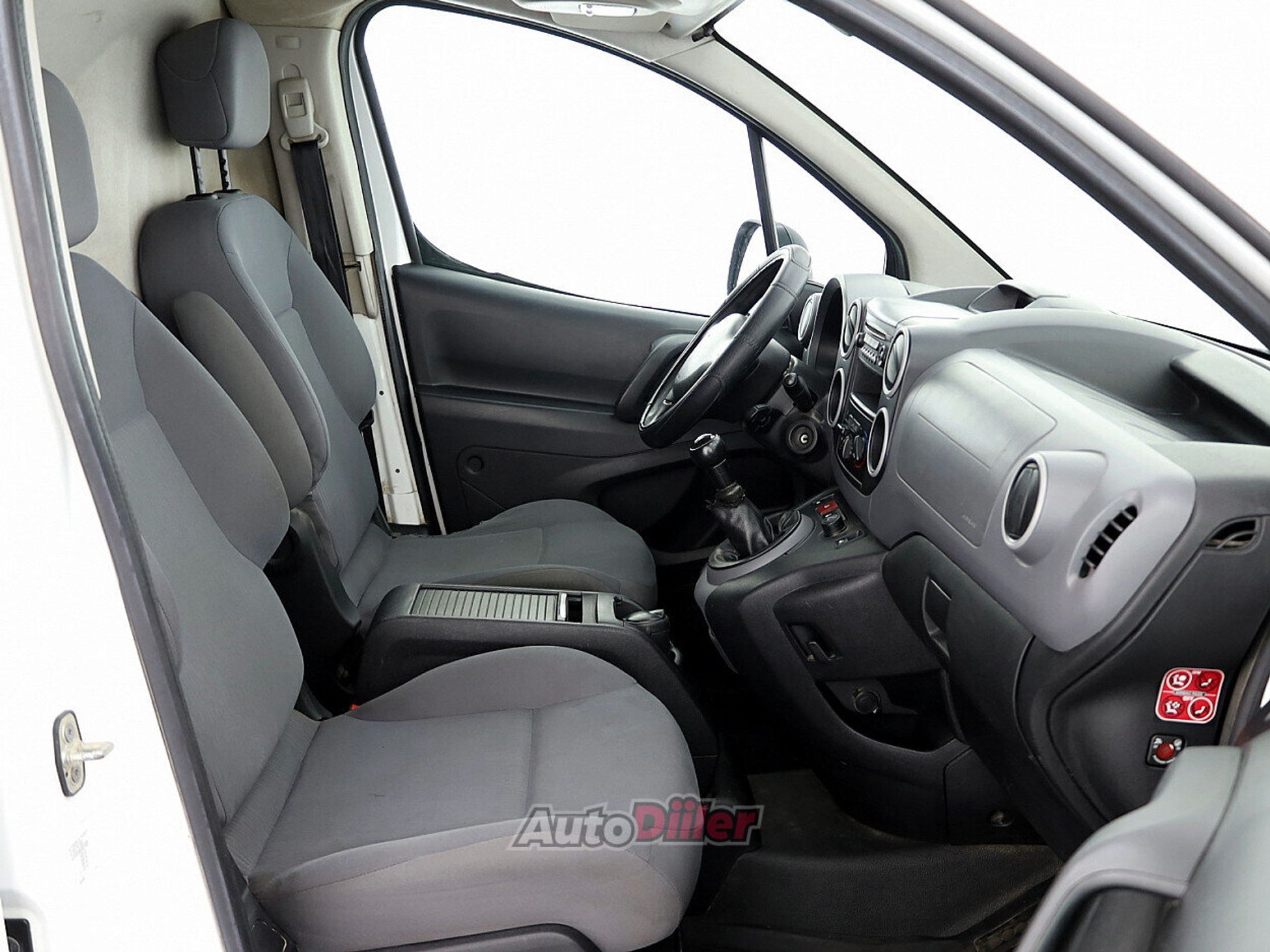 Peugeot Partner 1.6 55kW 2016, kuva 6/8