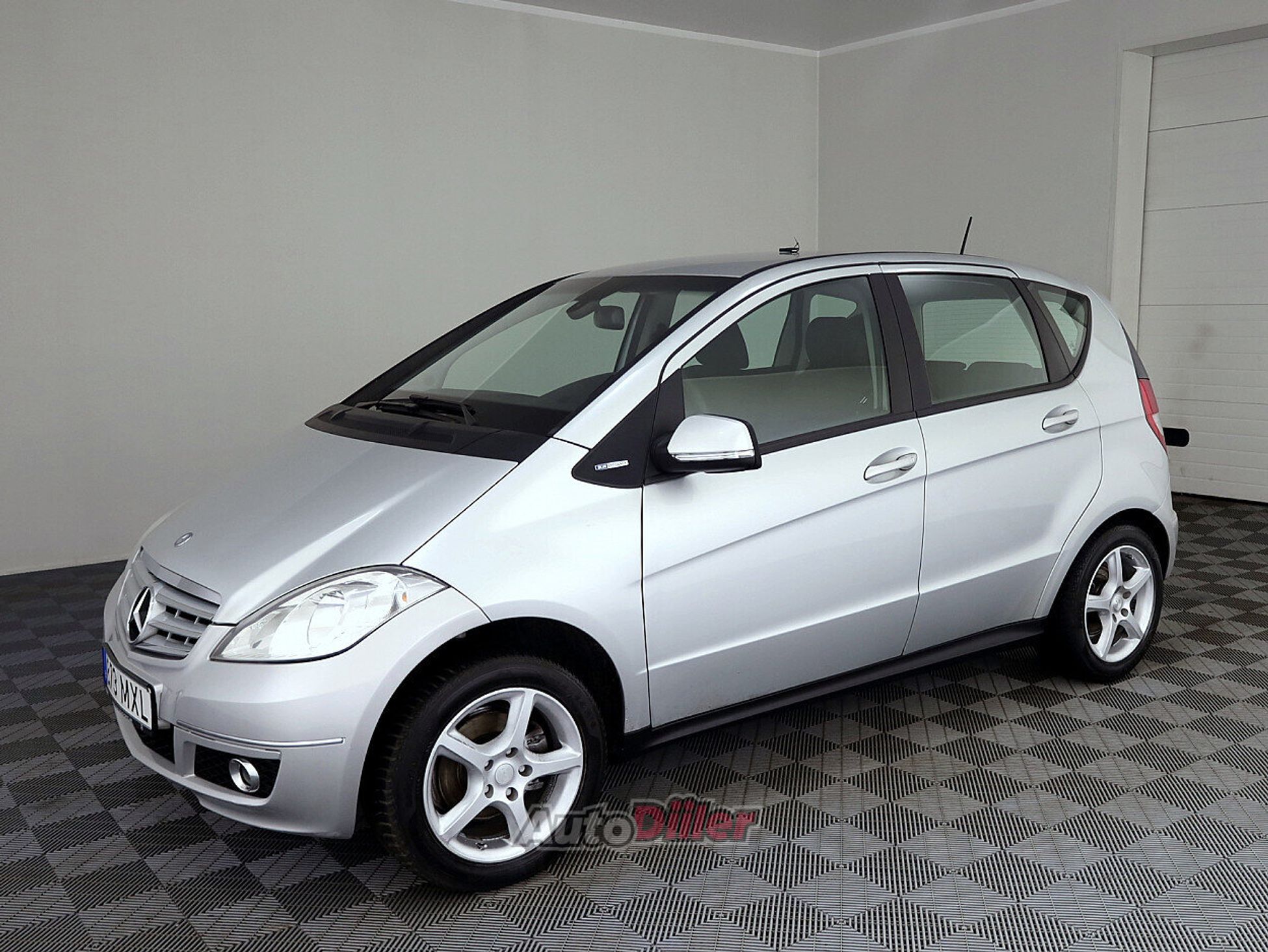 Mercedes-Benz A 160 1.5 70kW 2009, photo 2/7