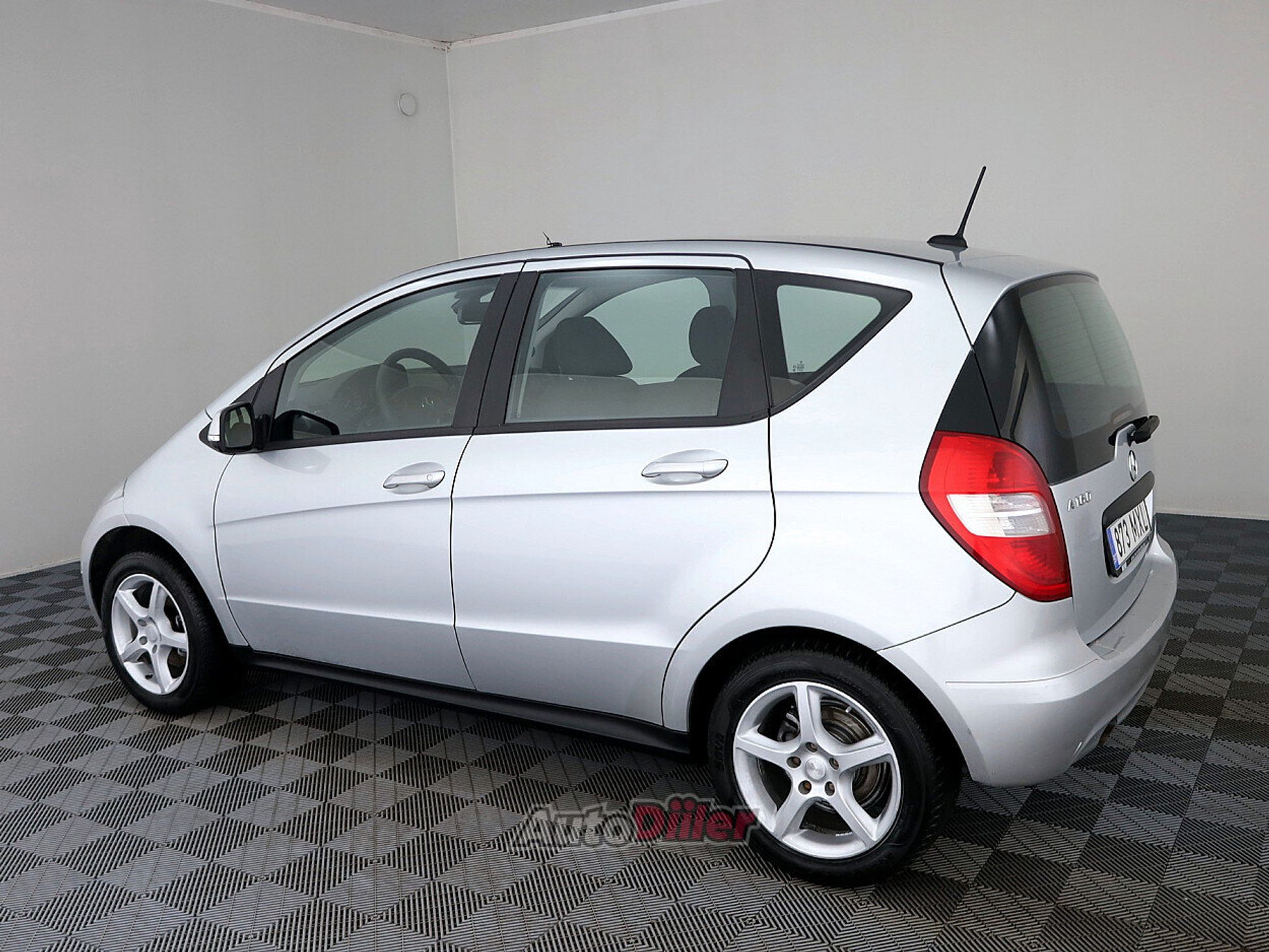 Mercedes-Benz A 160 1.5 70kW 2009, photo 4/7