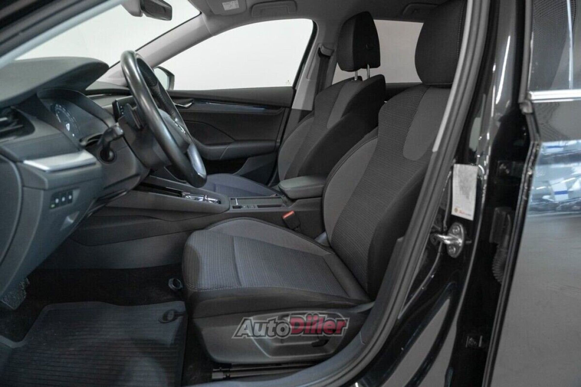 Skoda Octavia 2.0 110kW 2023, kuva 7/10