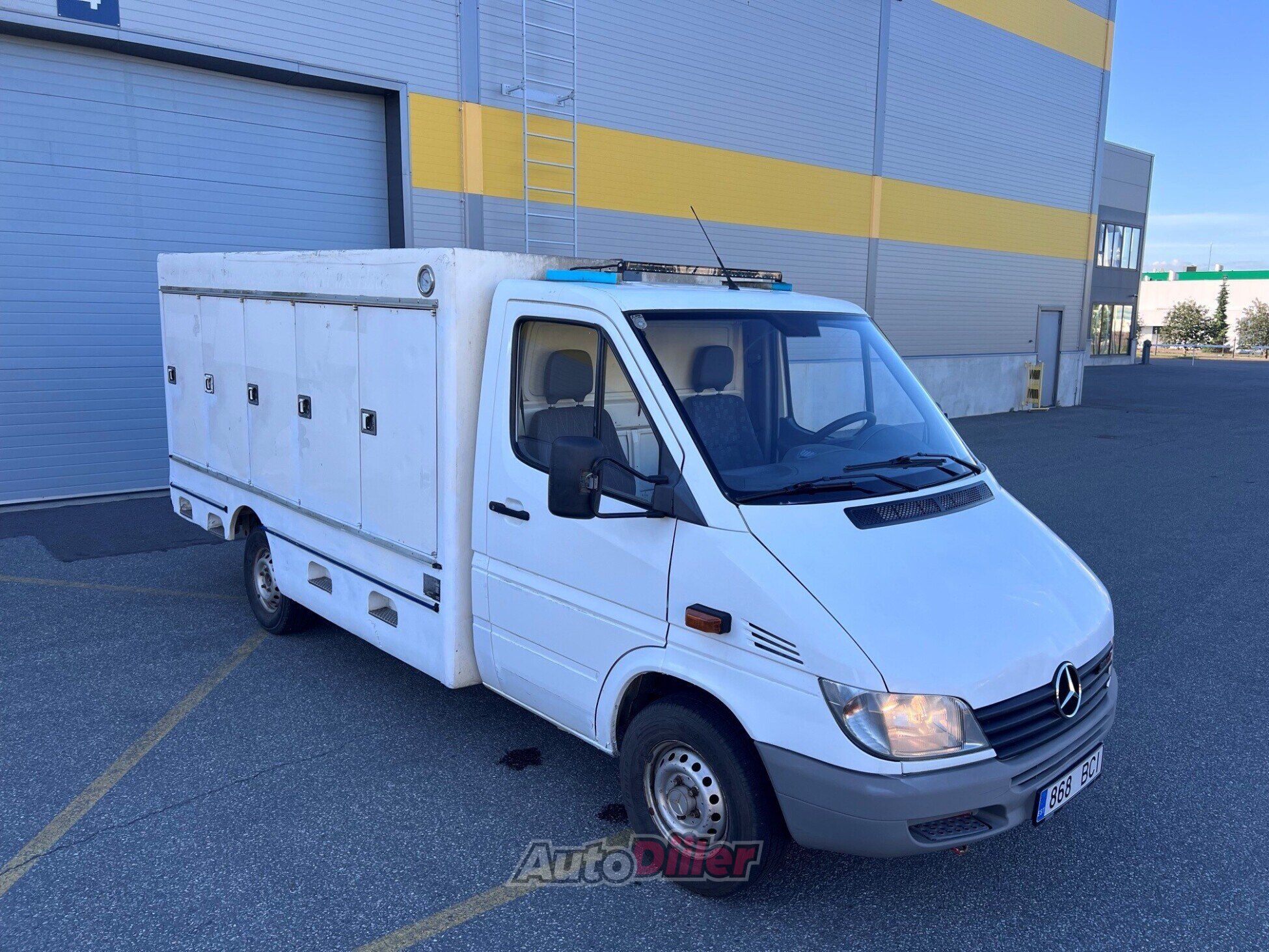 Mercedes-Benz Sprinter 2001, kuva 2/10