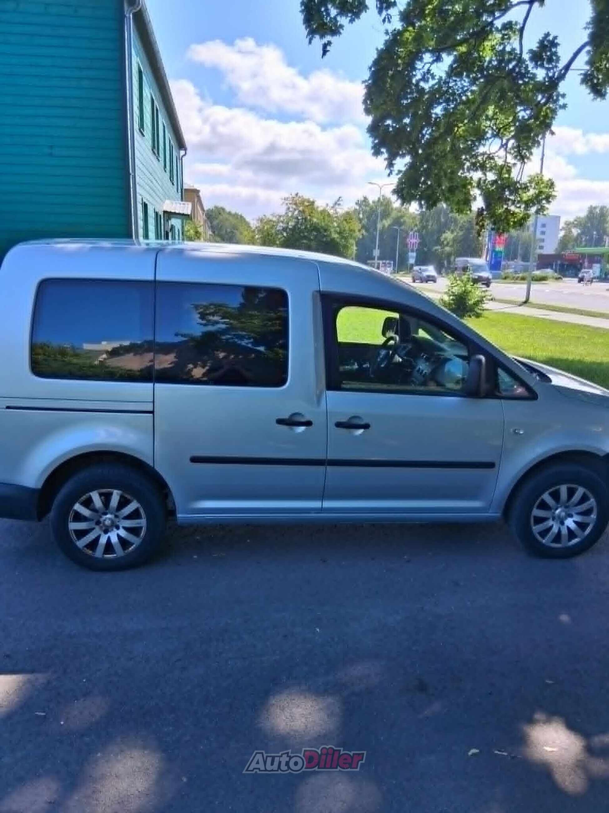 Volkswagen Caddy 1.6 75kW 2013, photo 7/10