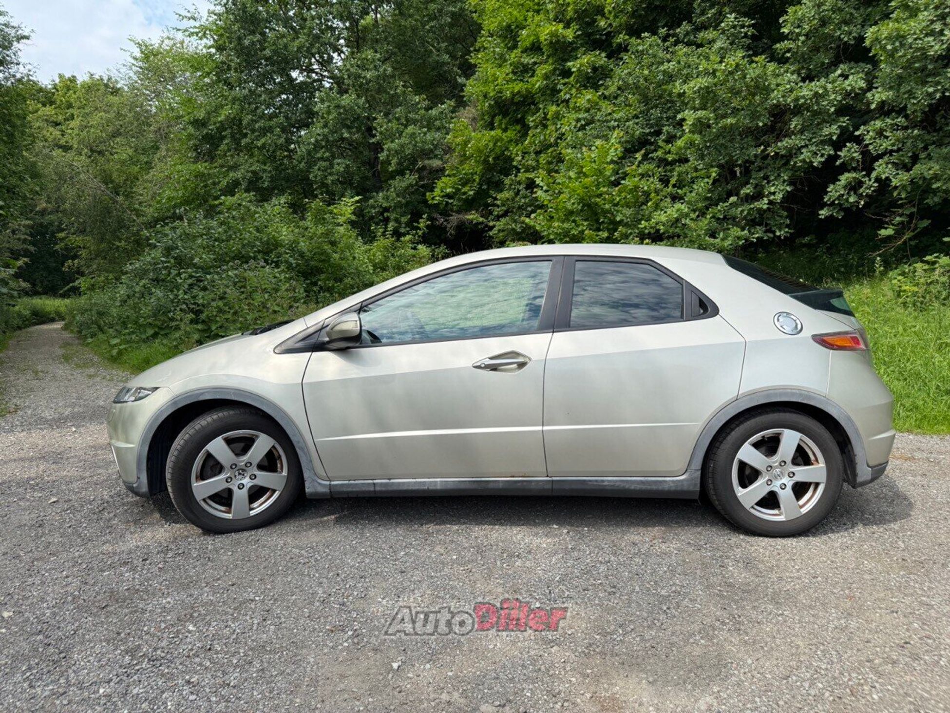 Honda Civic 1.8 103kW 2009, kuva 2/10