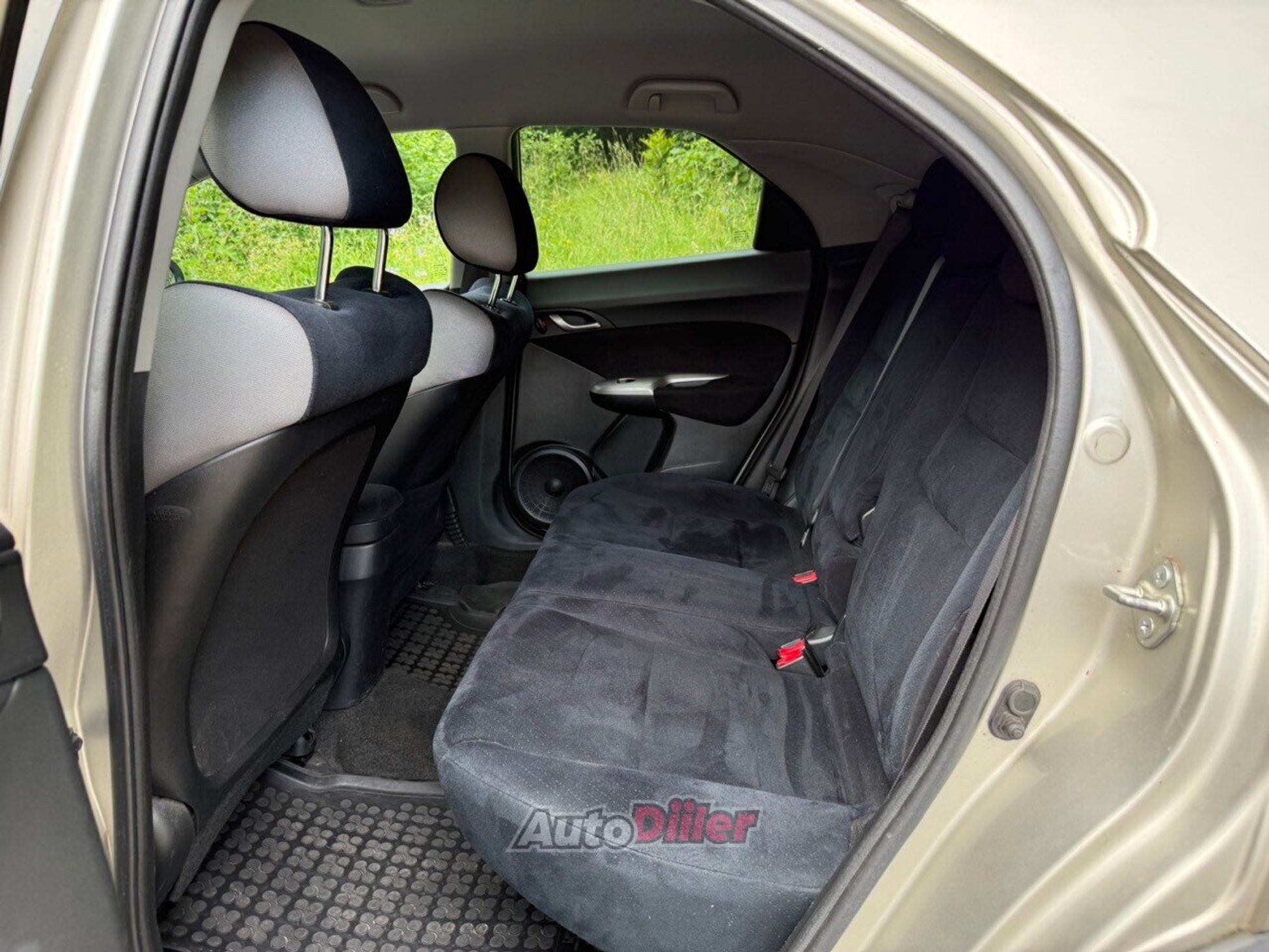 Honda Civic 1.8 103kW 2009, kuva 6/10