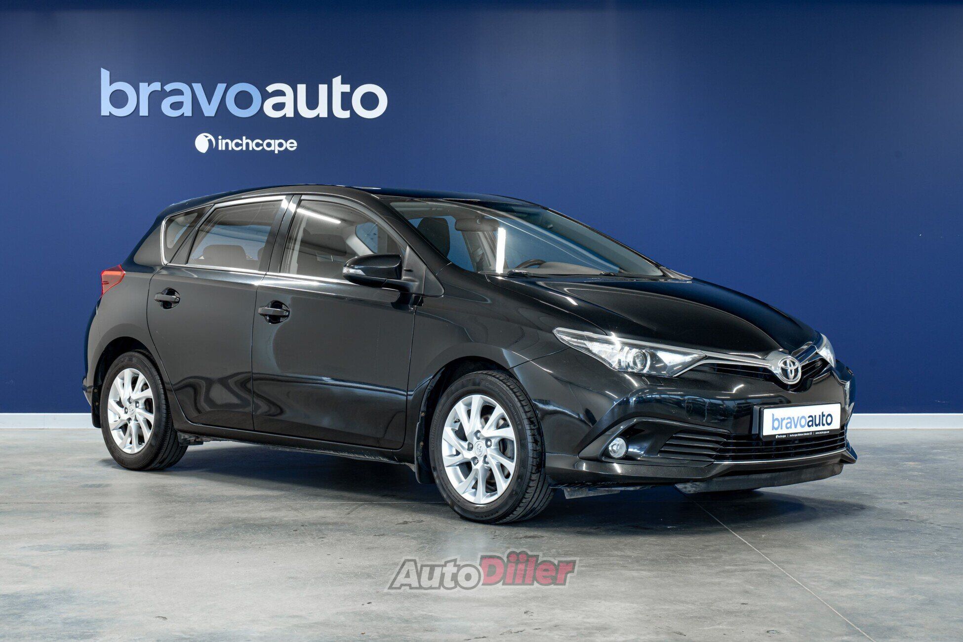 Toyota Auris Active 1.6 97kW 2016, photo 3/10