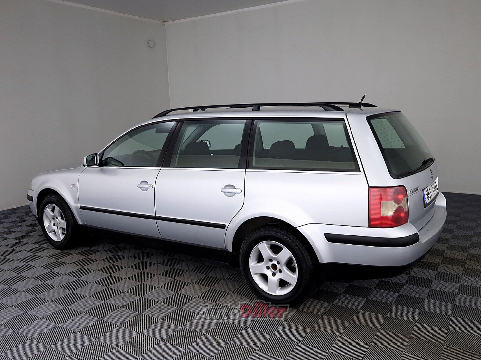 Volkswagen Passat 1.9 74kW 2002, kuva 4/7