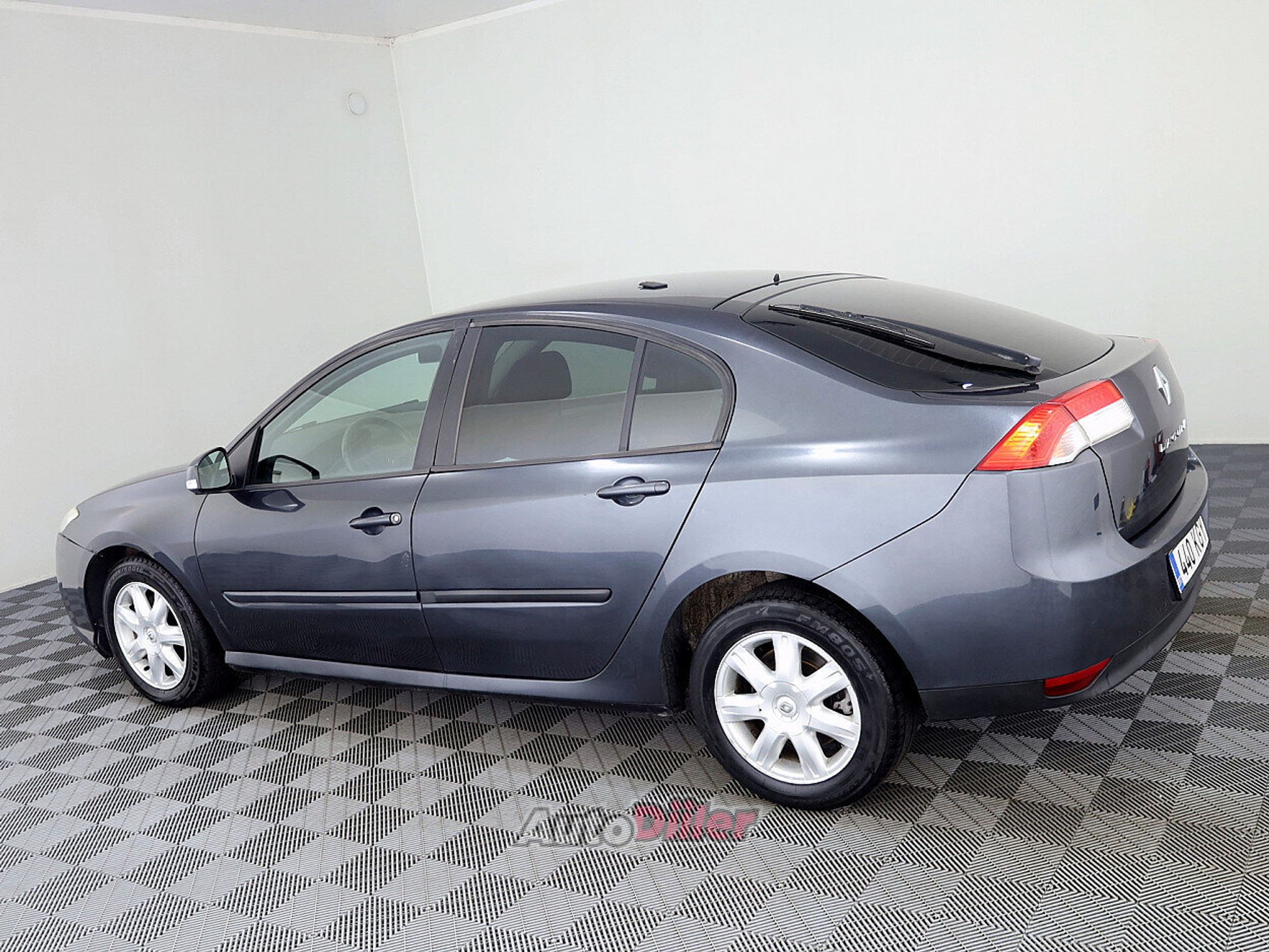 Renault Laguna 2.0 96kW 2008, kuva 4/7