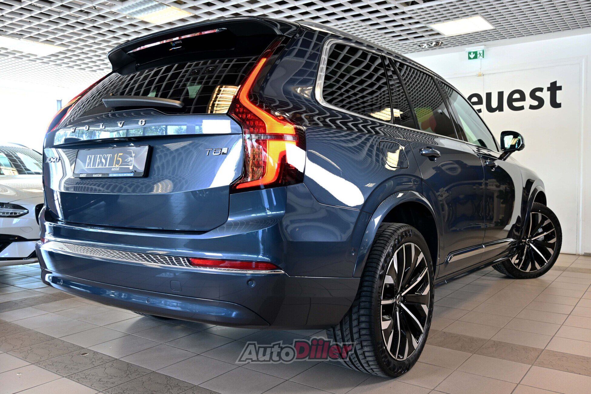 Volvo XC90 2025, photo 3/10