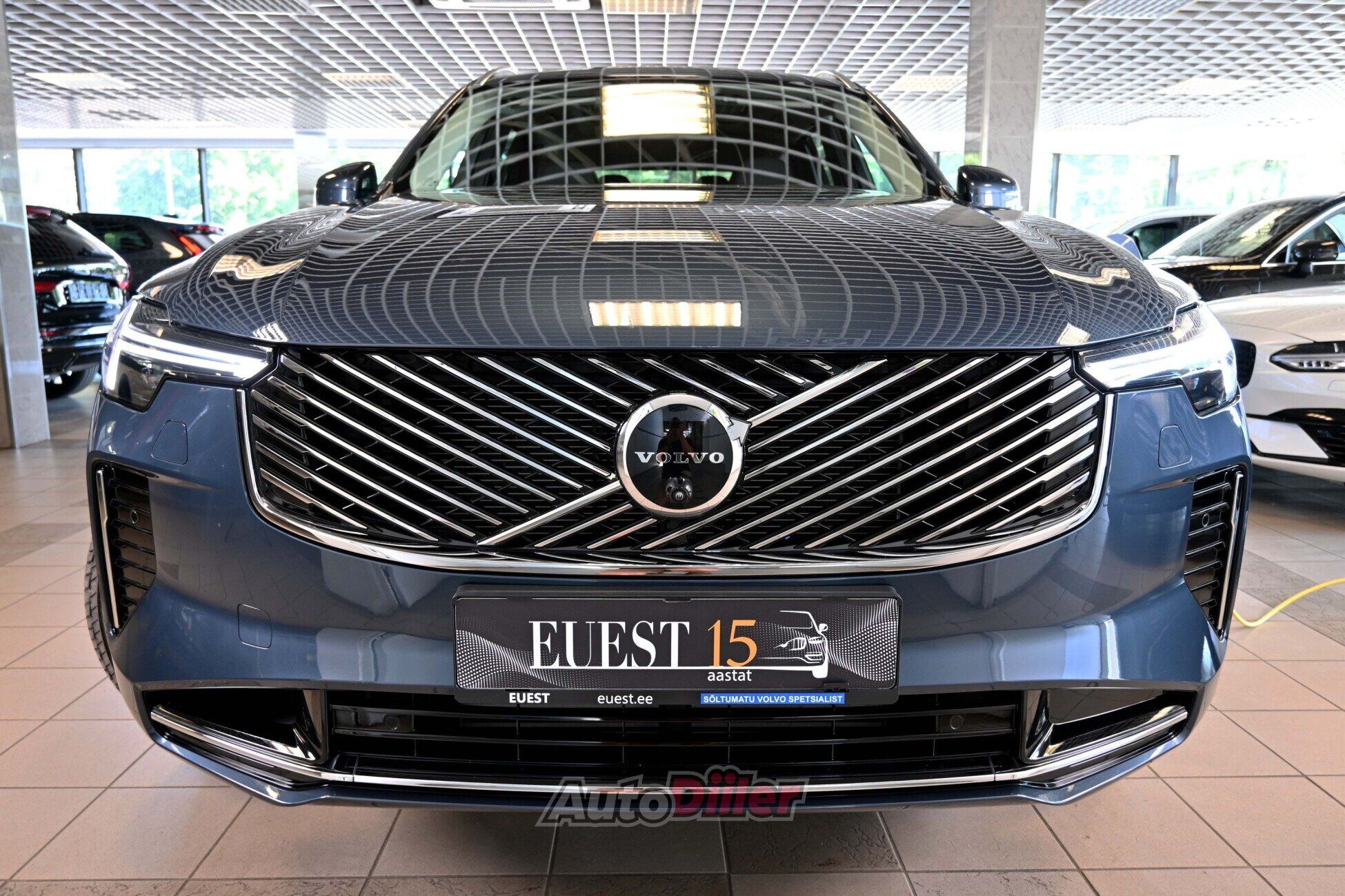 Volvo XC90 2025, photo 6/10