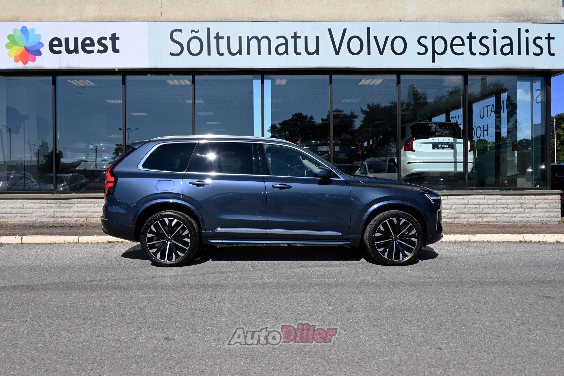 Volvo XC90 2025, photo 7/10