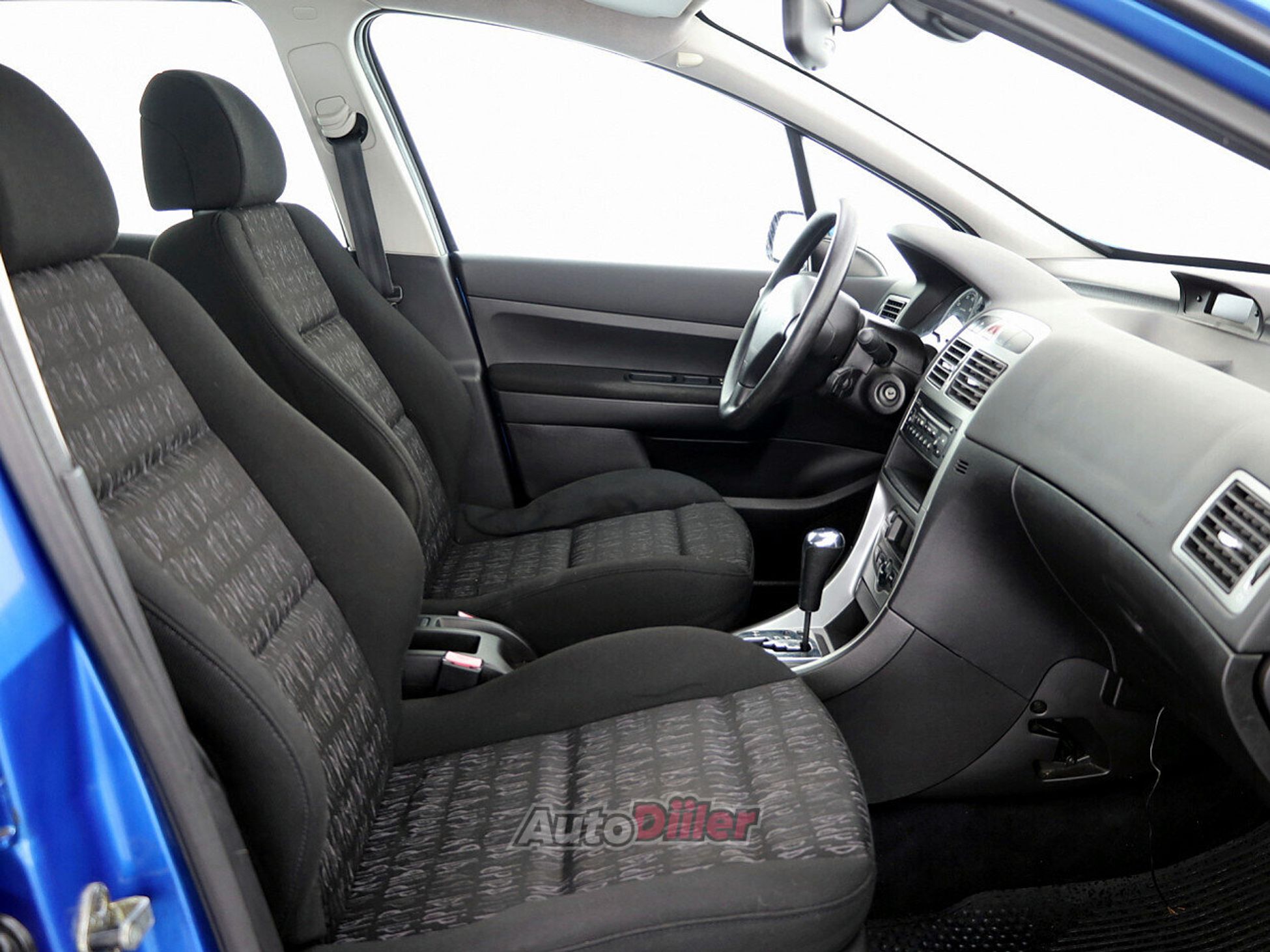 Peugeot 307 1.6 80kW 2003, photo 6/7