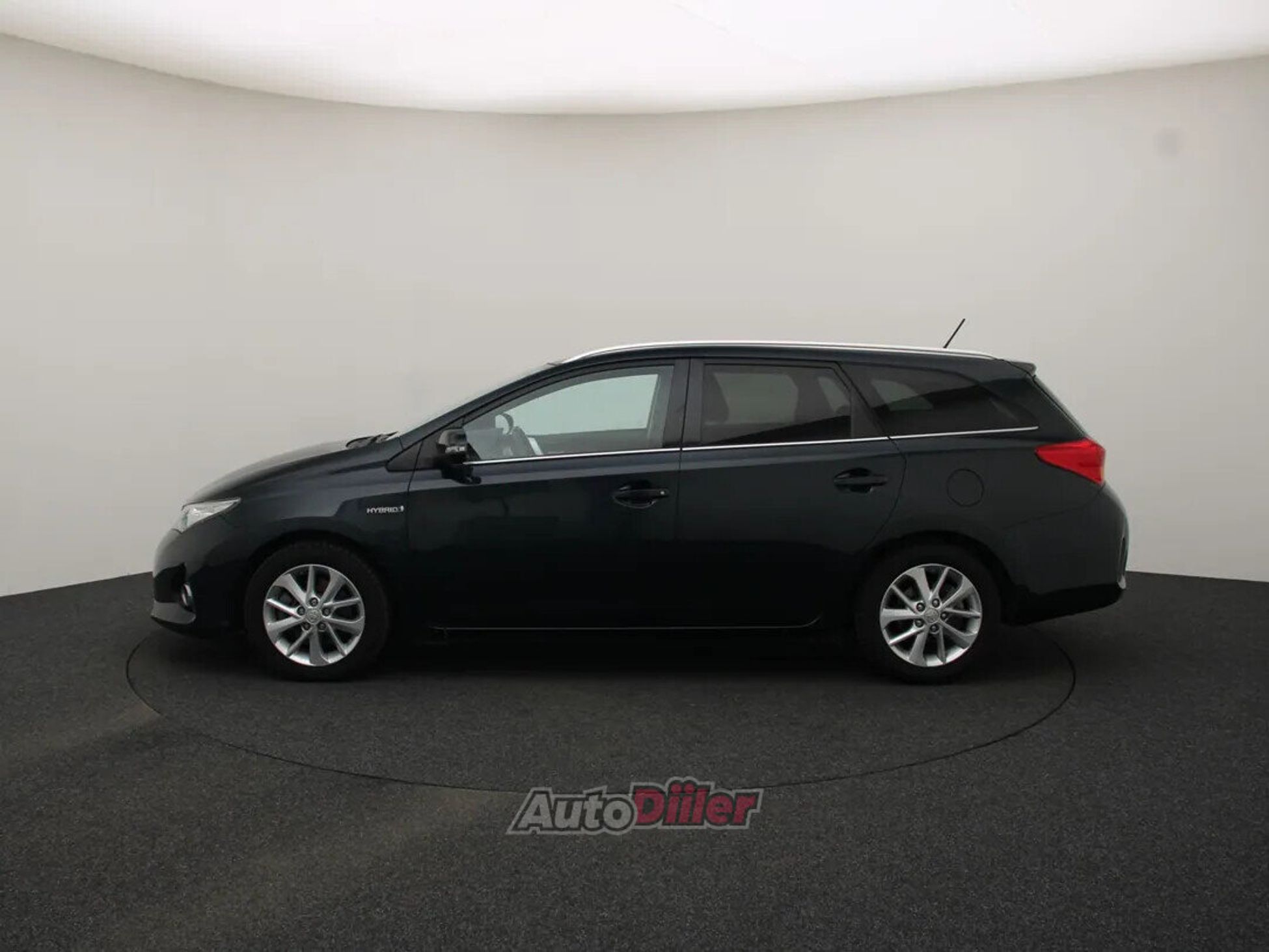 Toyota Auris Edition 1.8 100kW 2015, kuva 6/10