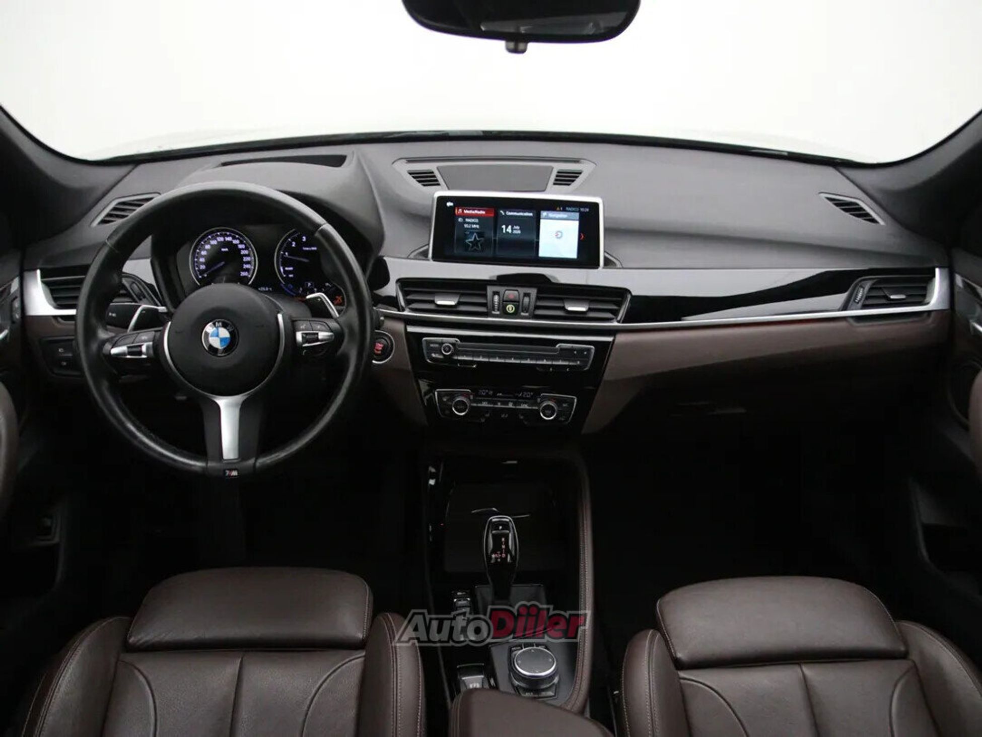 BMW X1 High Executive 2.0 141kW 2019, photo 2/10