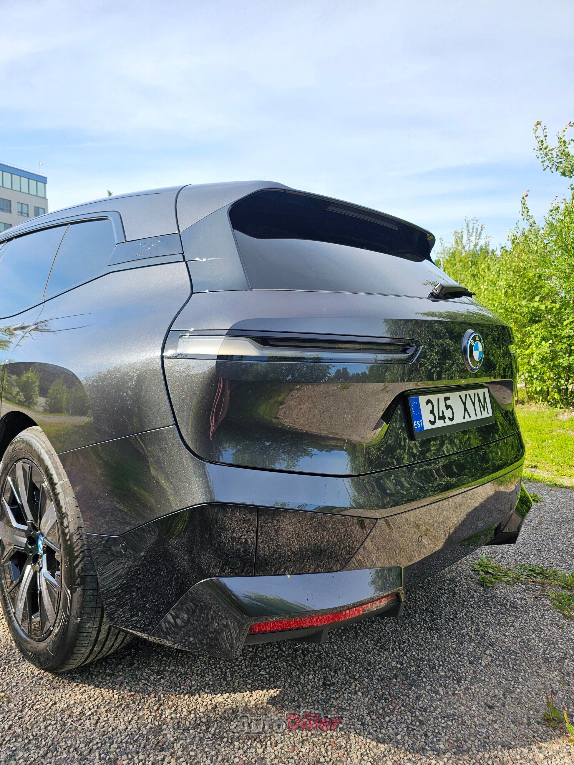 BMW iX iX40 102kW 2023, photo 6/10