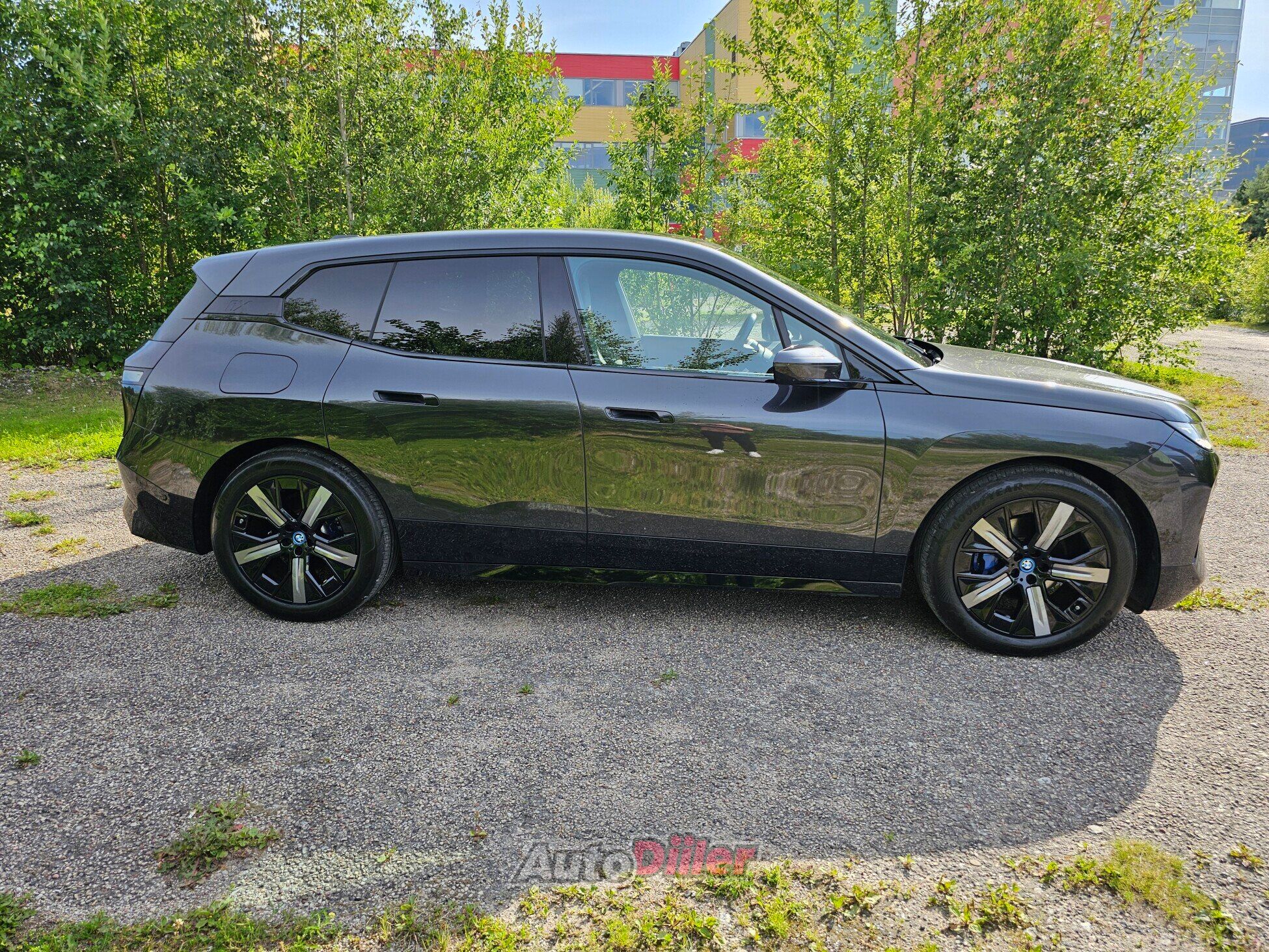 BMW iX iX40 102kW 2023, photo 2/10