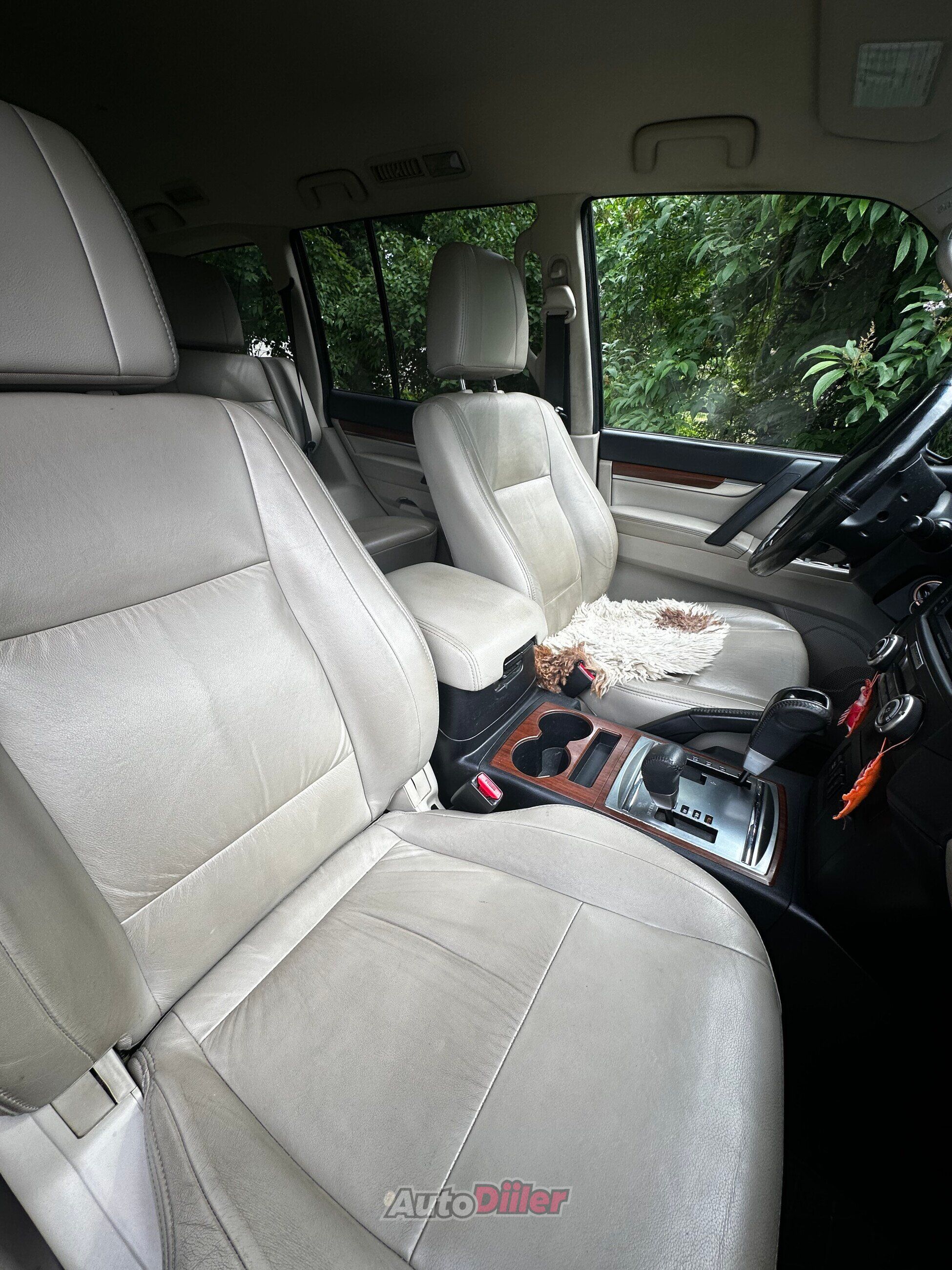Mitsubishi Pajero V80 3.2 147kW 2010, photo 3/10