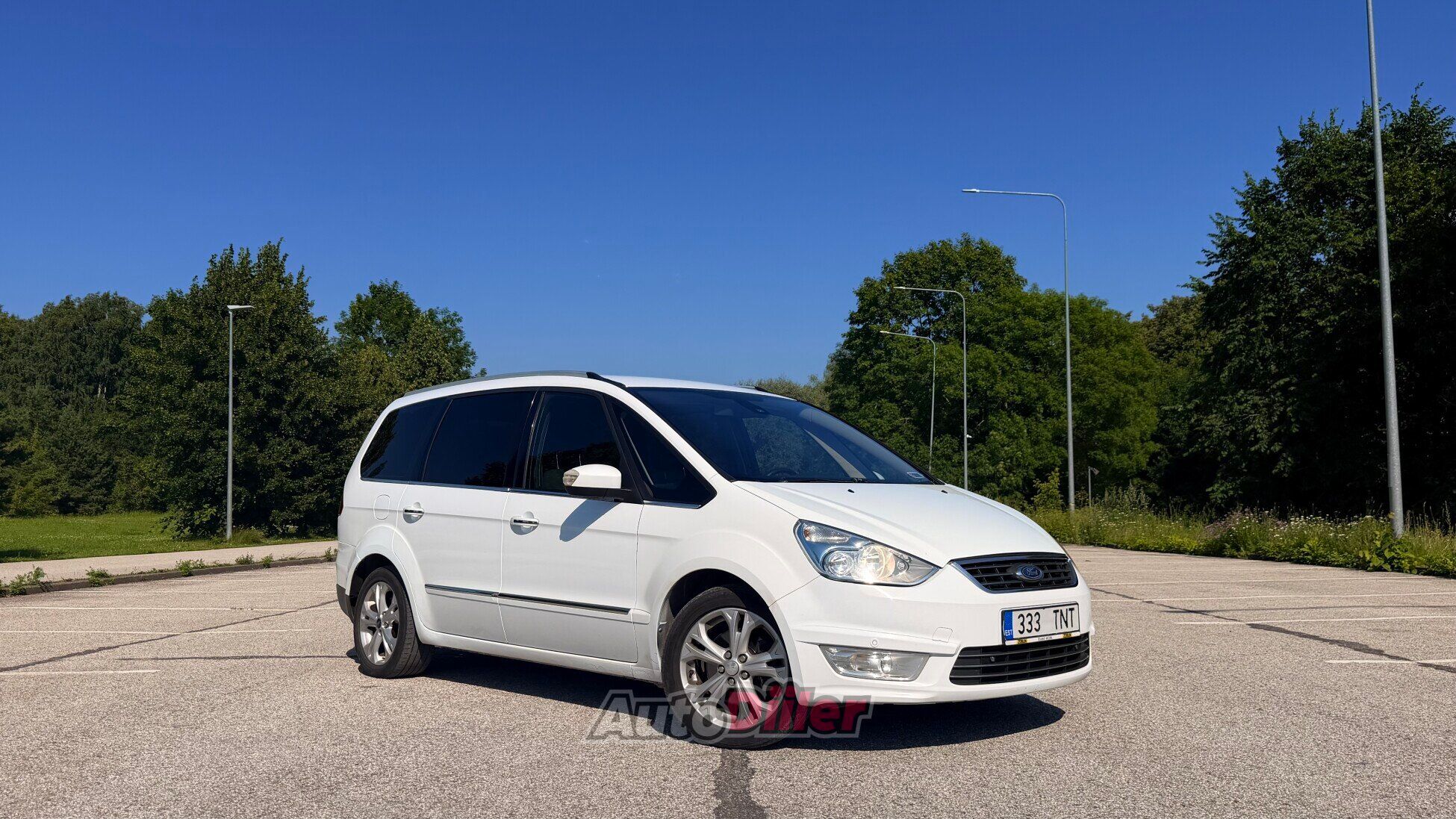 Ford Galaxy Titanium 2.0 103kW 2010, kuva 2/10