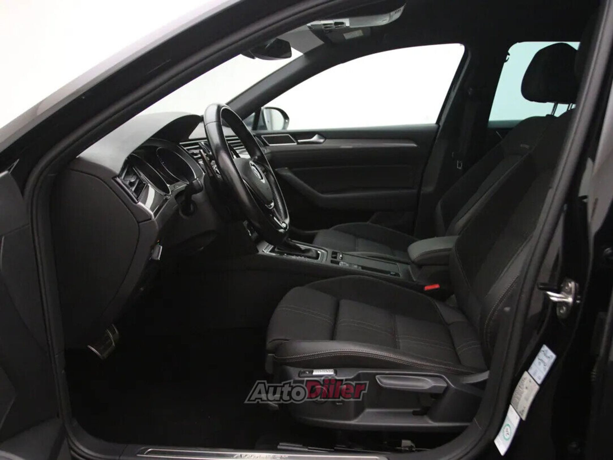 Volkswagen Passat 2.0 176kW 2019, photo 4/10