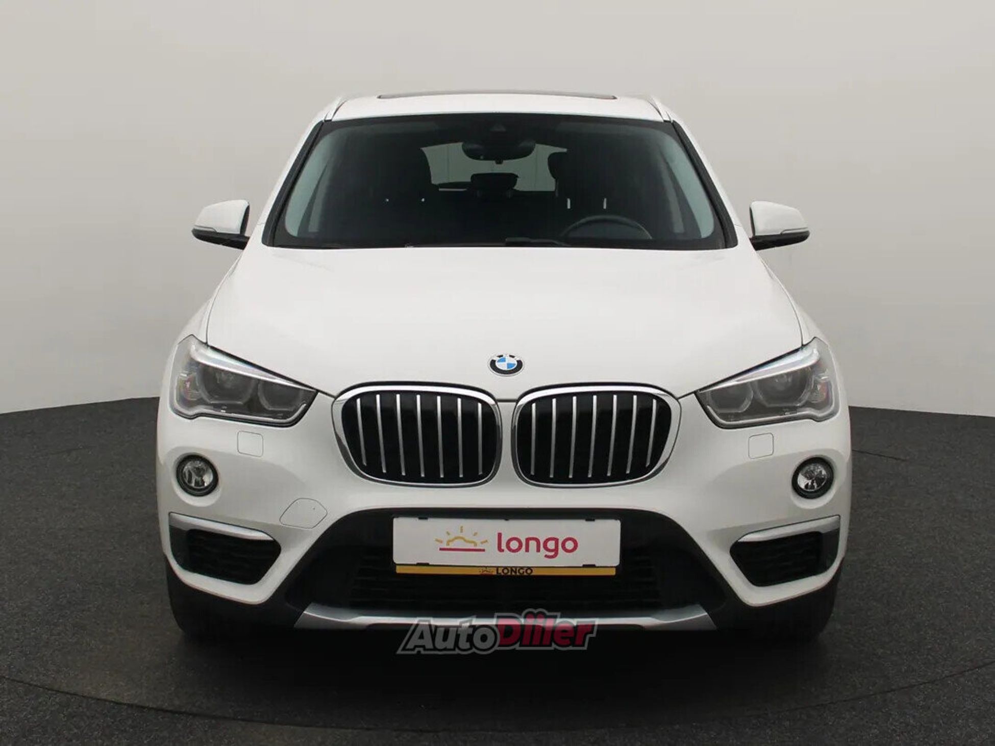 BMW X1 Sport Line 2.0 140kW 2016, kuva 3/10