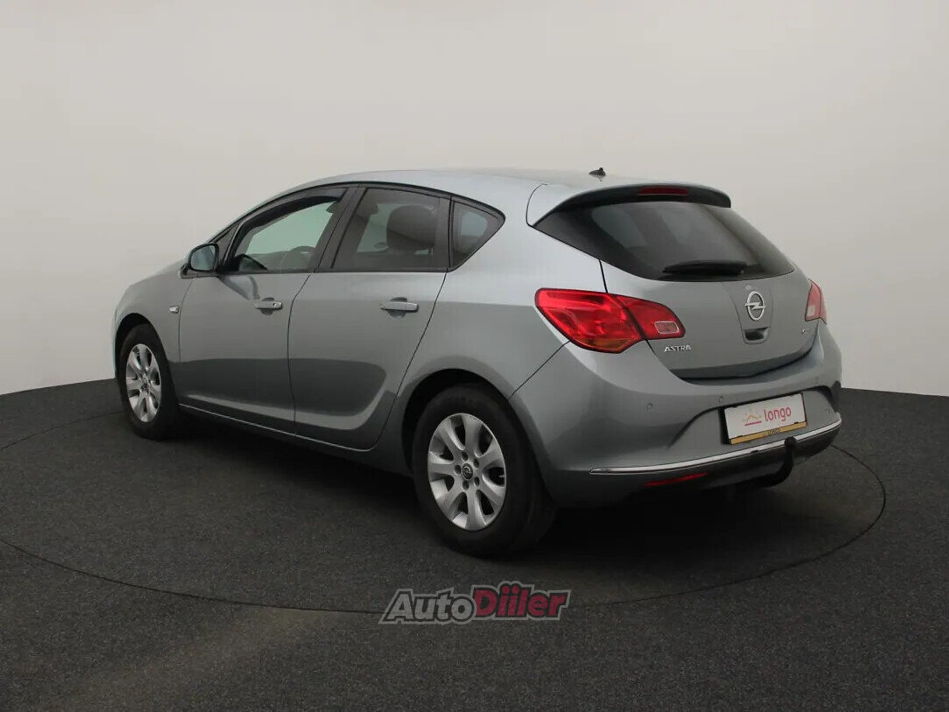 Opel Astra Ultimate Plus 1.6 81kW 2015, photo 7/10