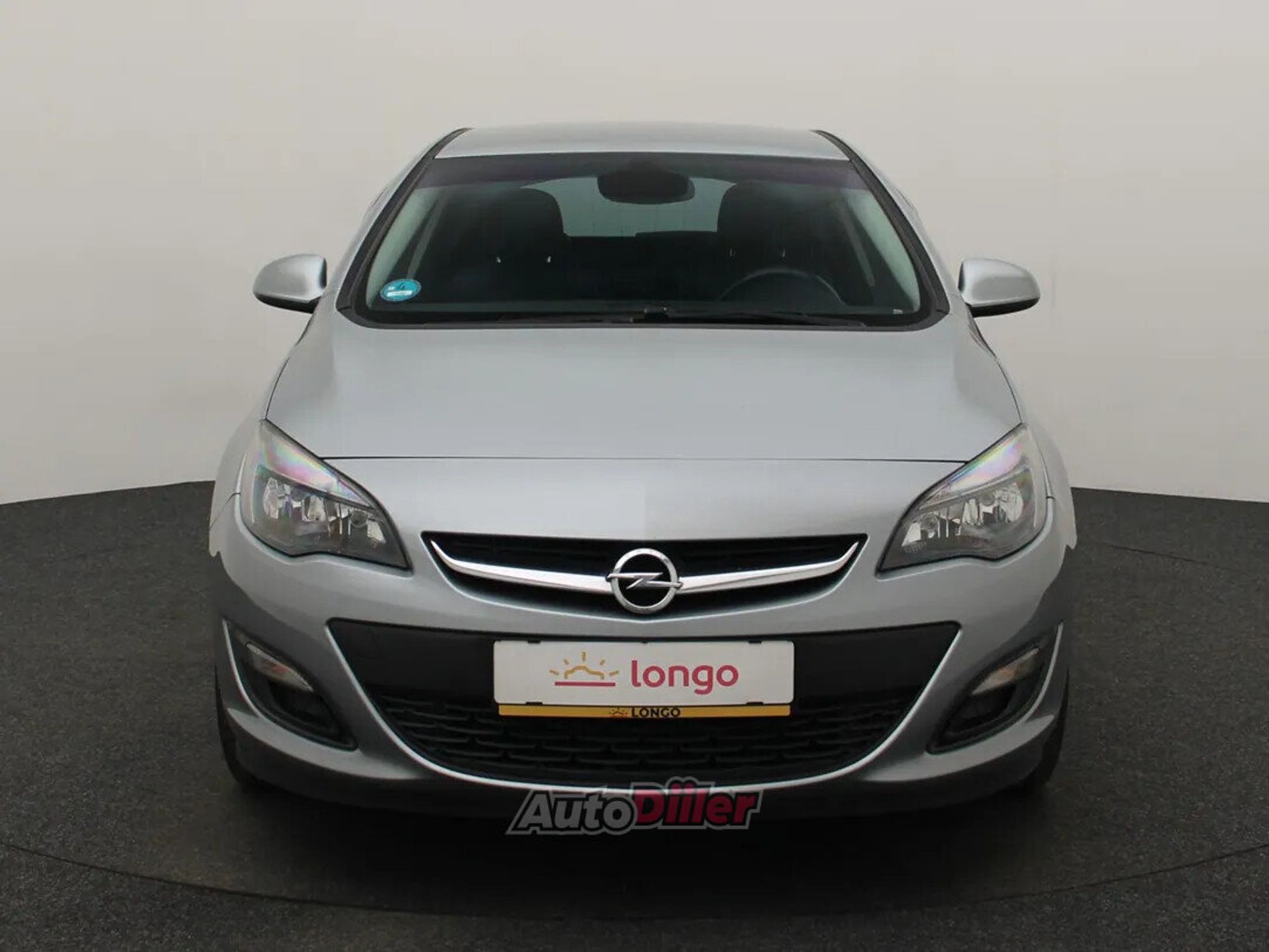 Opel Astra Ultimate Plus 1.6 81kW 2015, photo 3/10