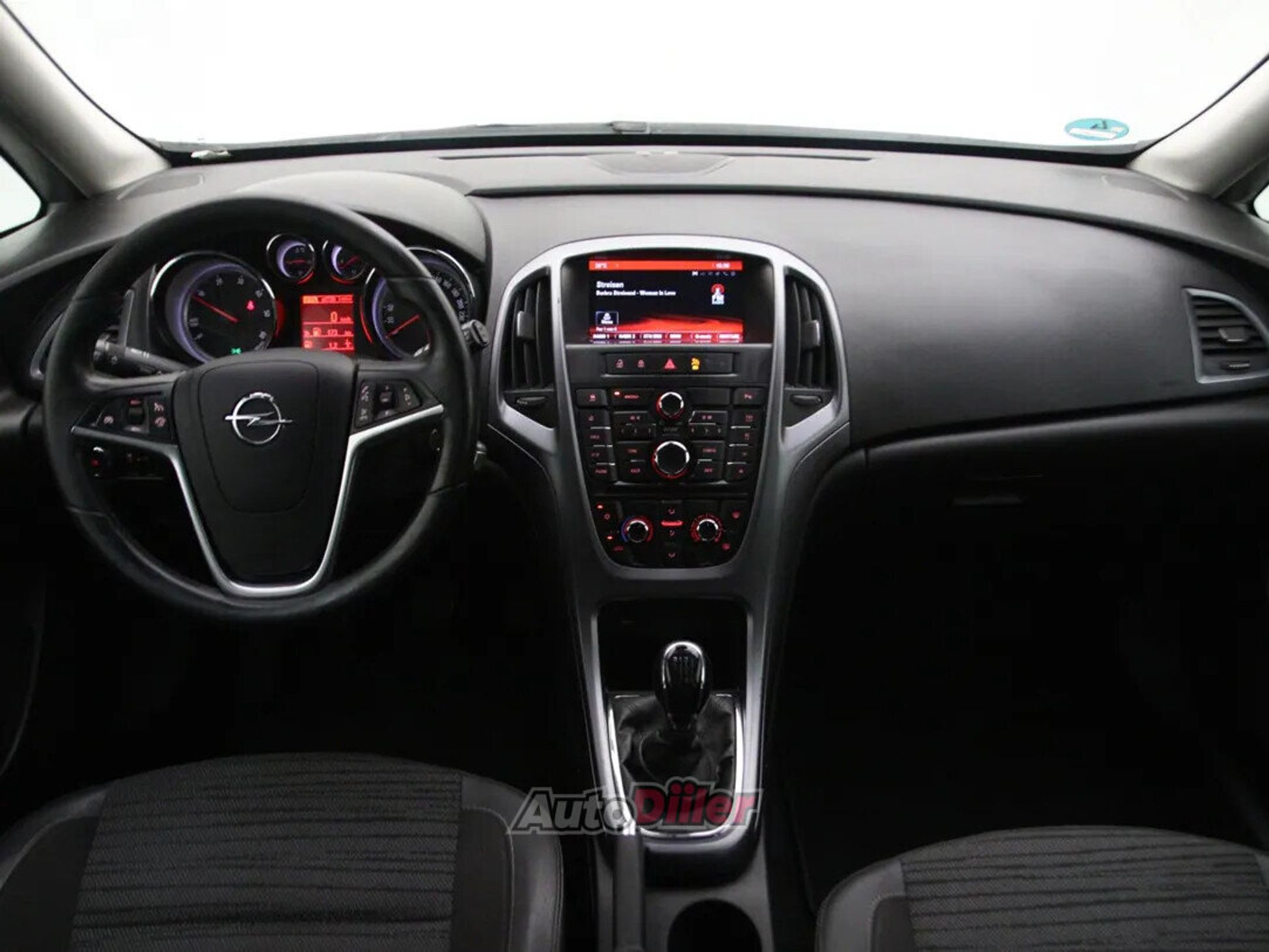 Opel Astra Ultimate Plus 1.6 81kW 2015, photo 2/10