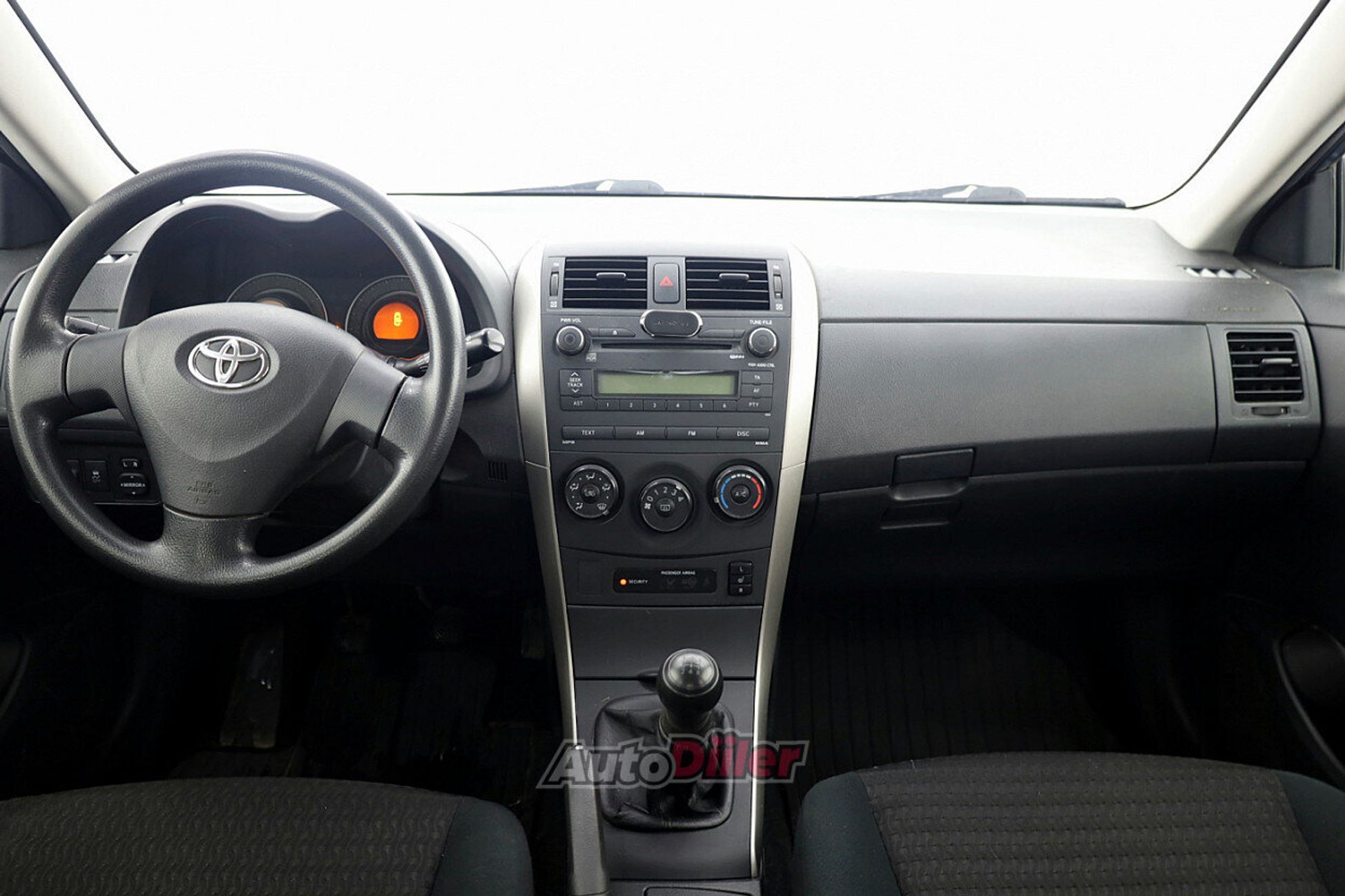 Toyota Corolla 1.6 91kW 2007, photo 5/8