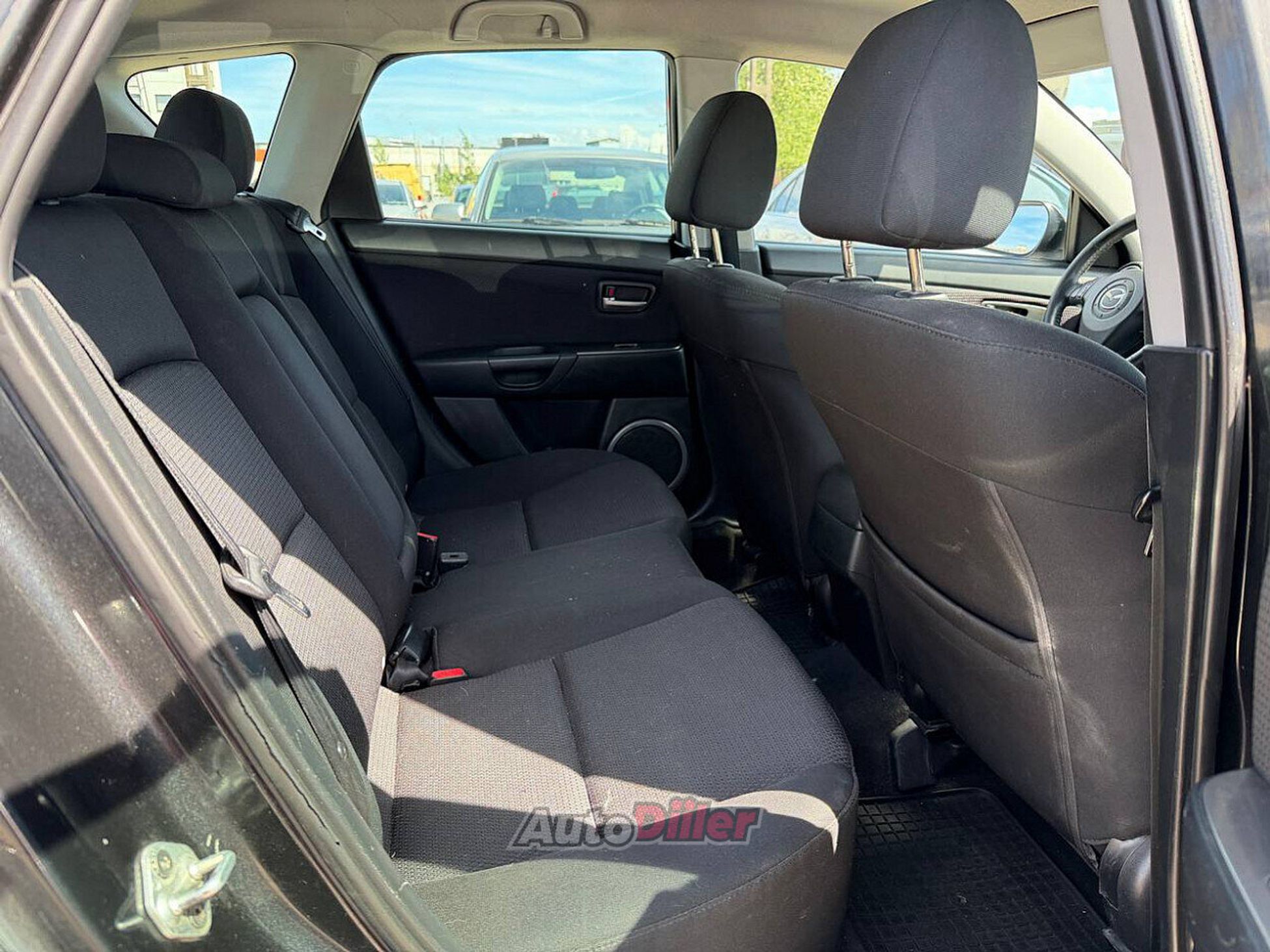 Mazda 3 1.6 77kW 2008, kuva 7/7