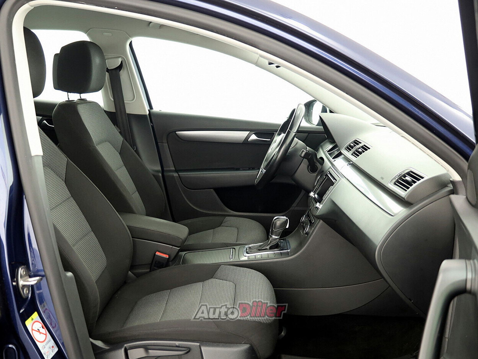 Volkswagen Passat 1.8 118kW 2012, kuva 6/7