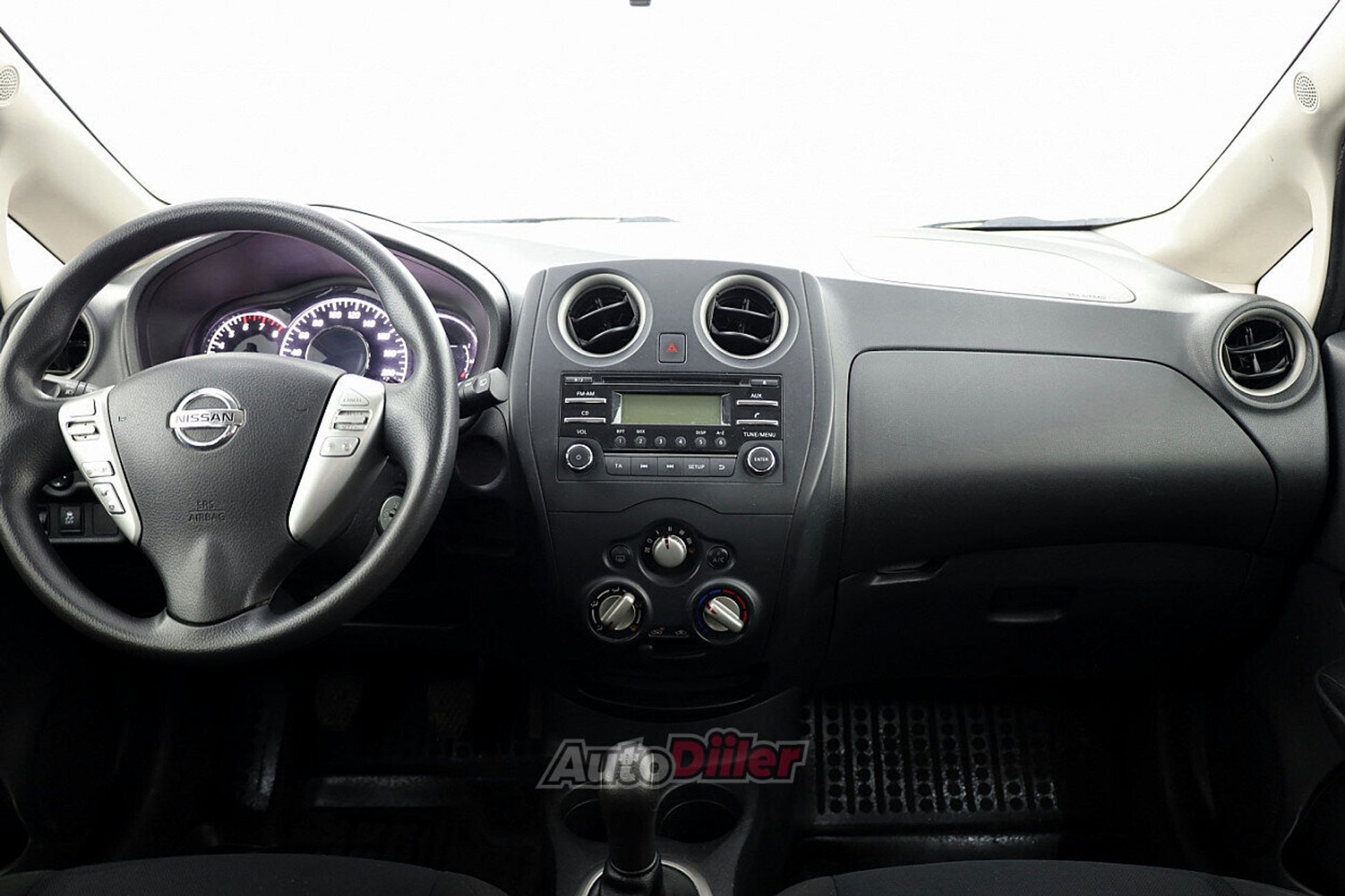 Nissan Note 1.2 59kW 2013, photo 5/8