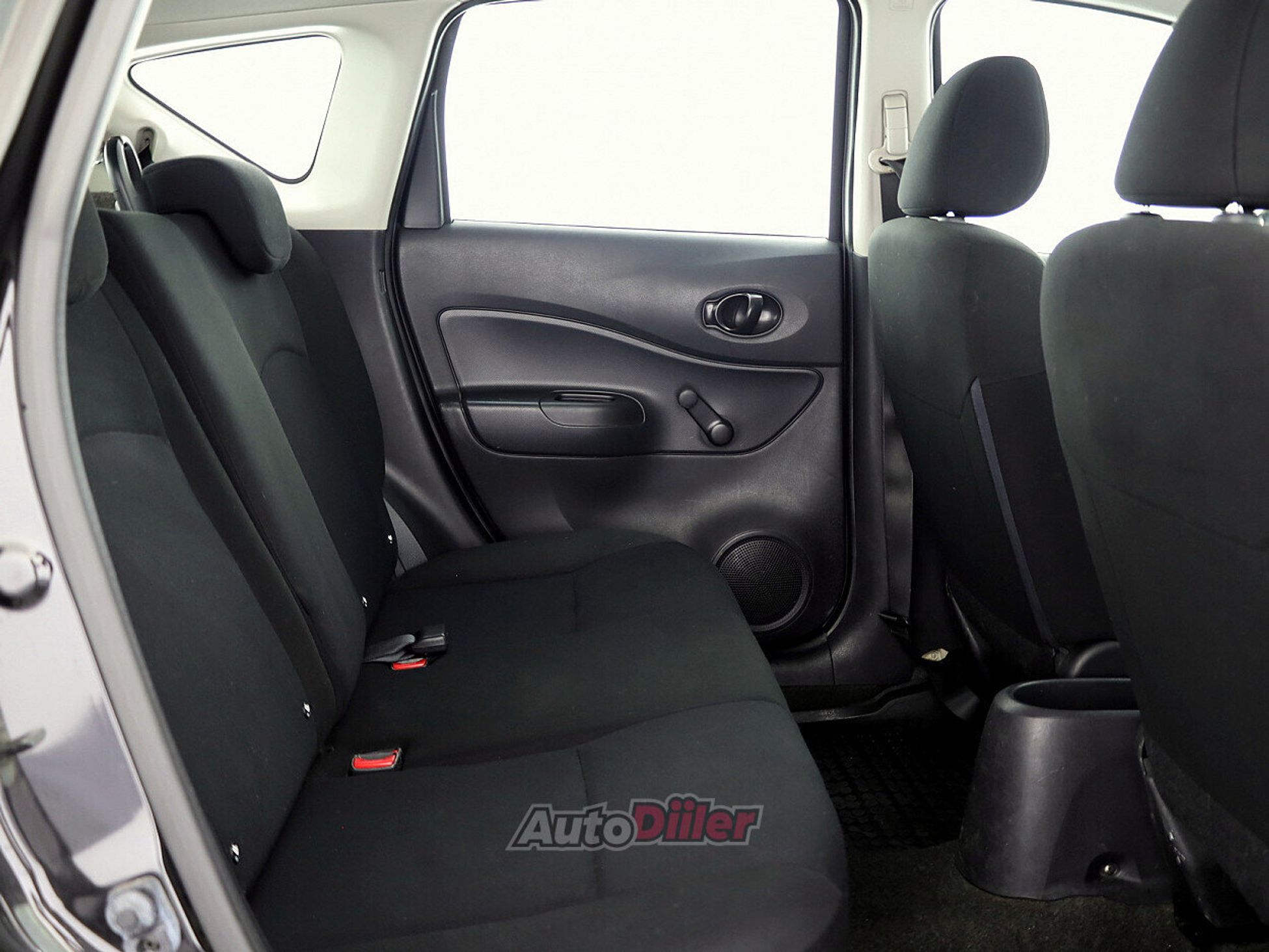 Nissan Note 1.2 59kW 2013, photo 7/8