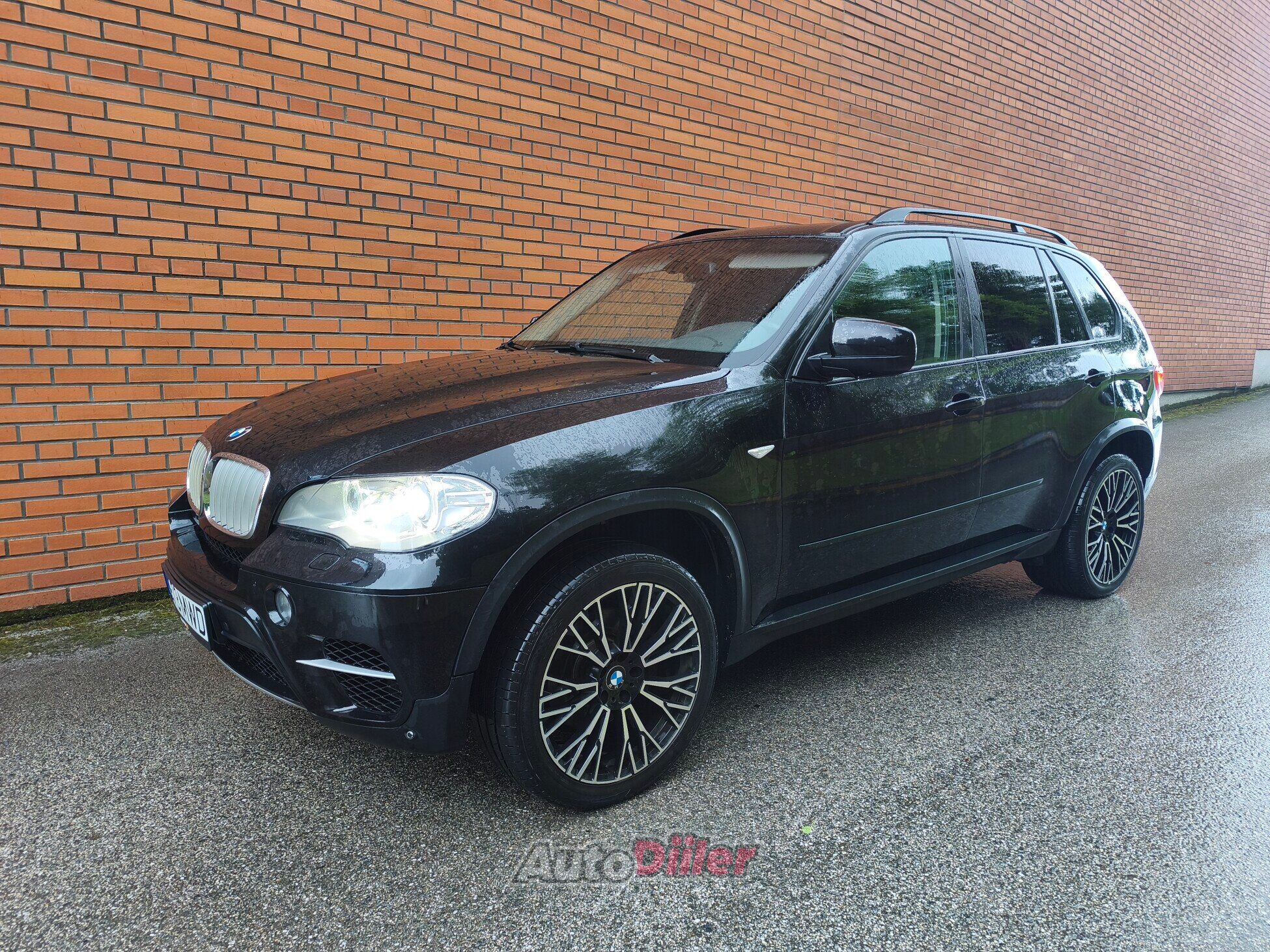 BMW X5 Facelift 3.0 225kW 2010, photo 2/10