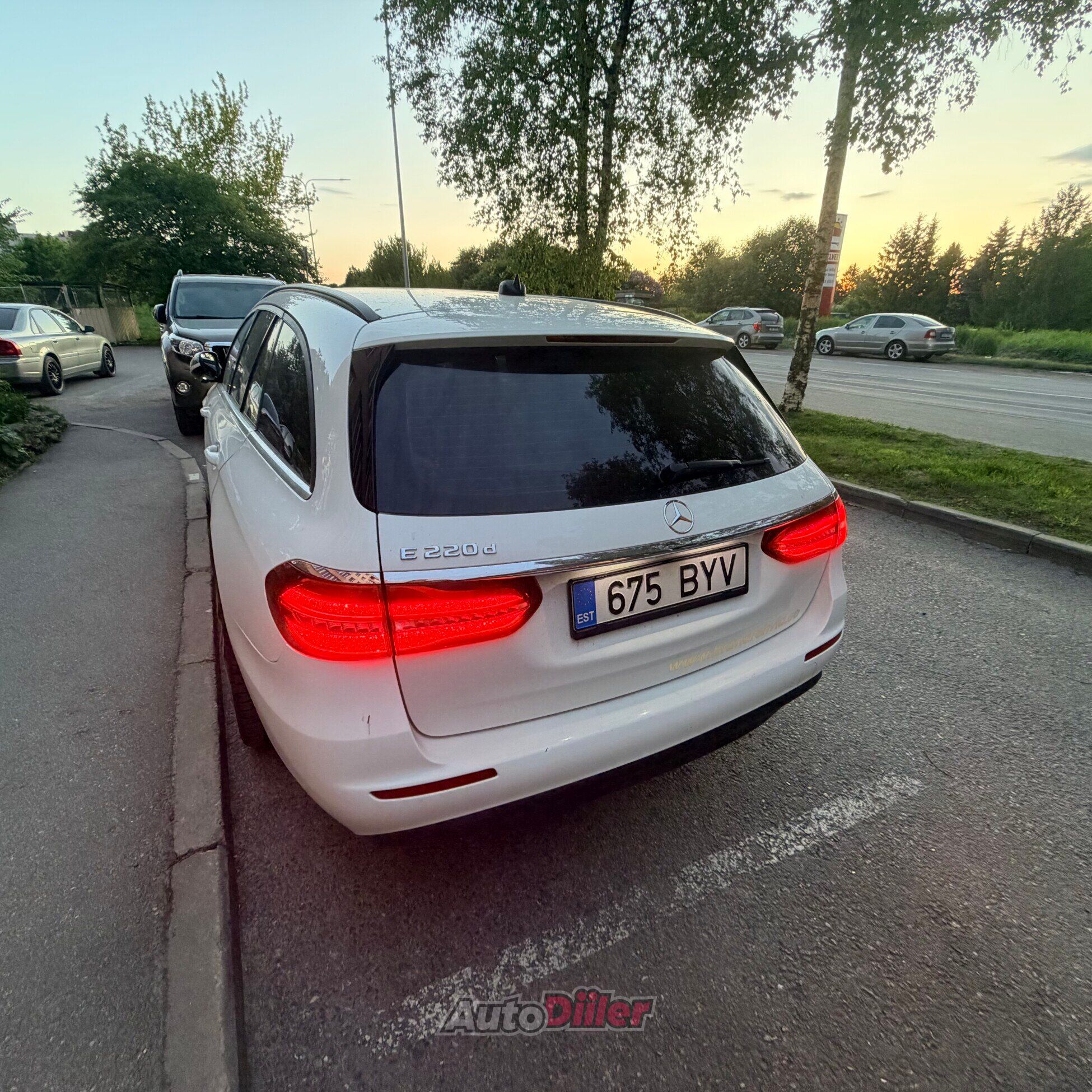 Mercedes-Benz E 220 2.0 143kW 2017, photo 4/5