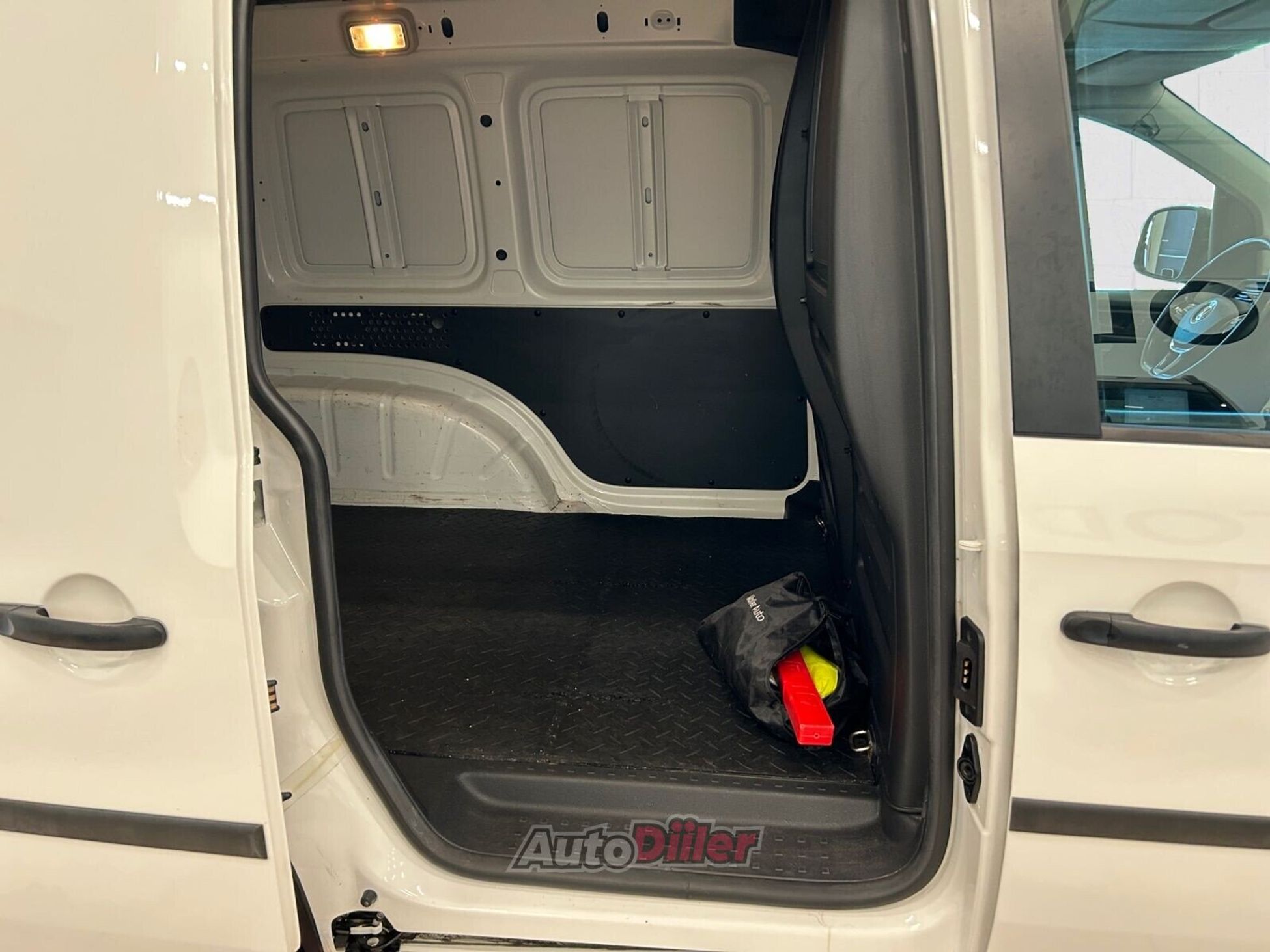 Volkswagen Caddy 2019, photo 7/10
