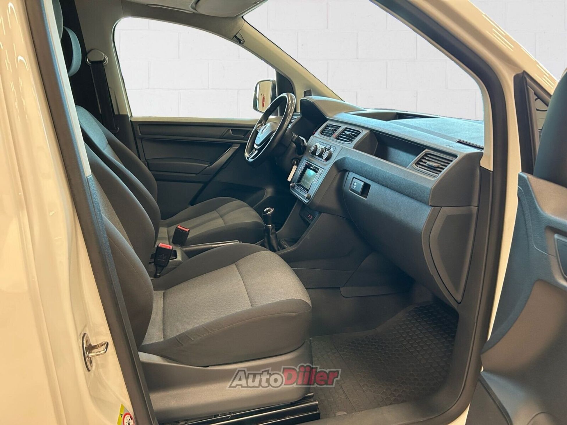 Volkswagen Caddy 2019, photo 6/10