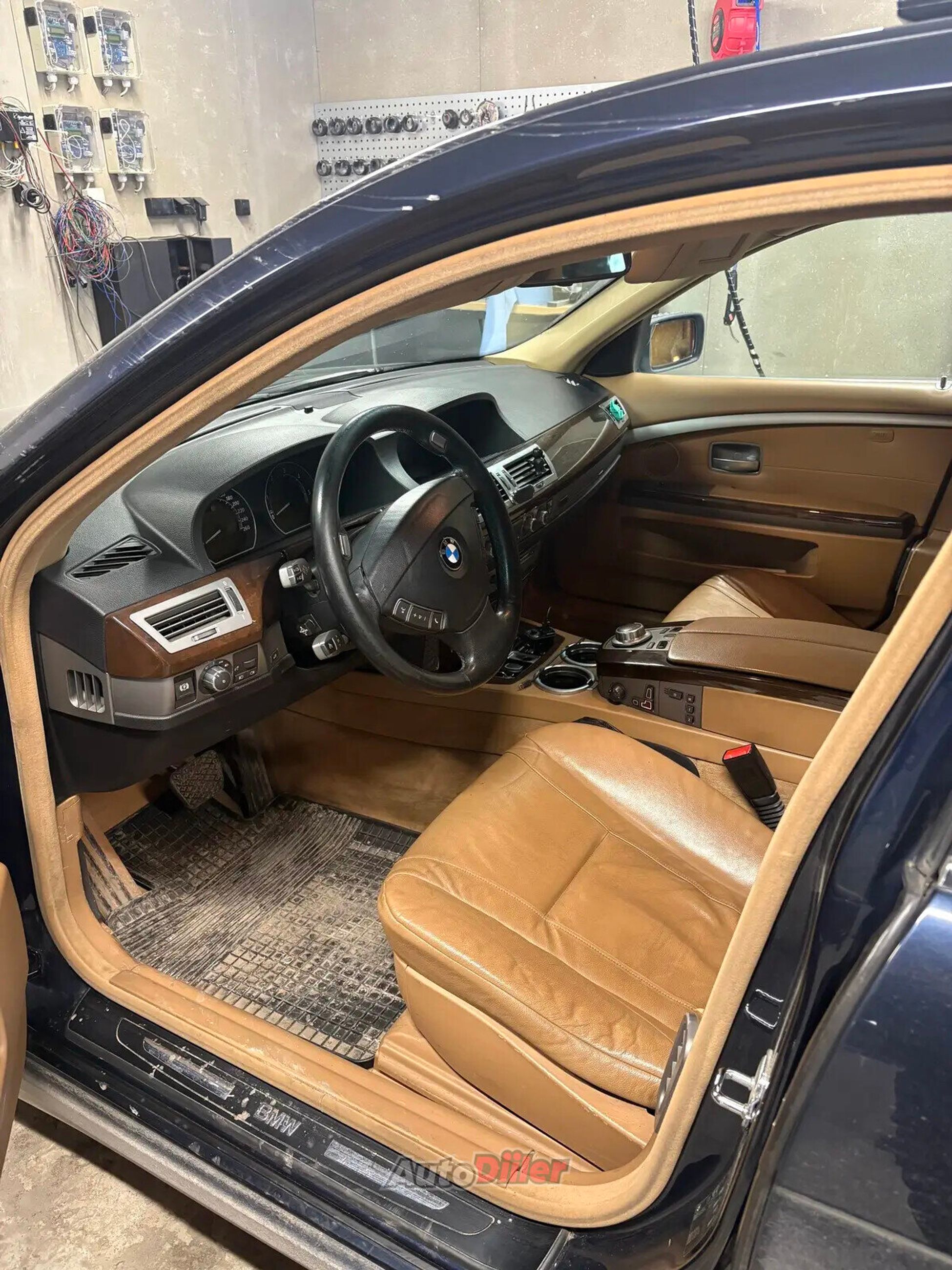 BMW 730 2006, kuva 3/8
