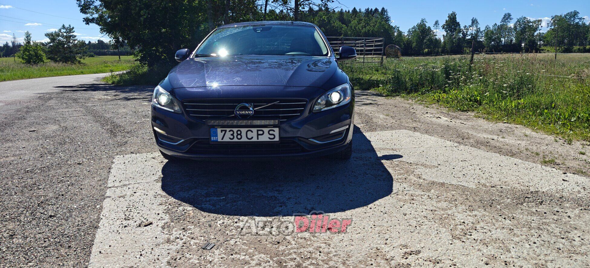 Volvo V60 2.4 158kW 2014, kuva 5/10