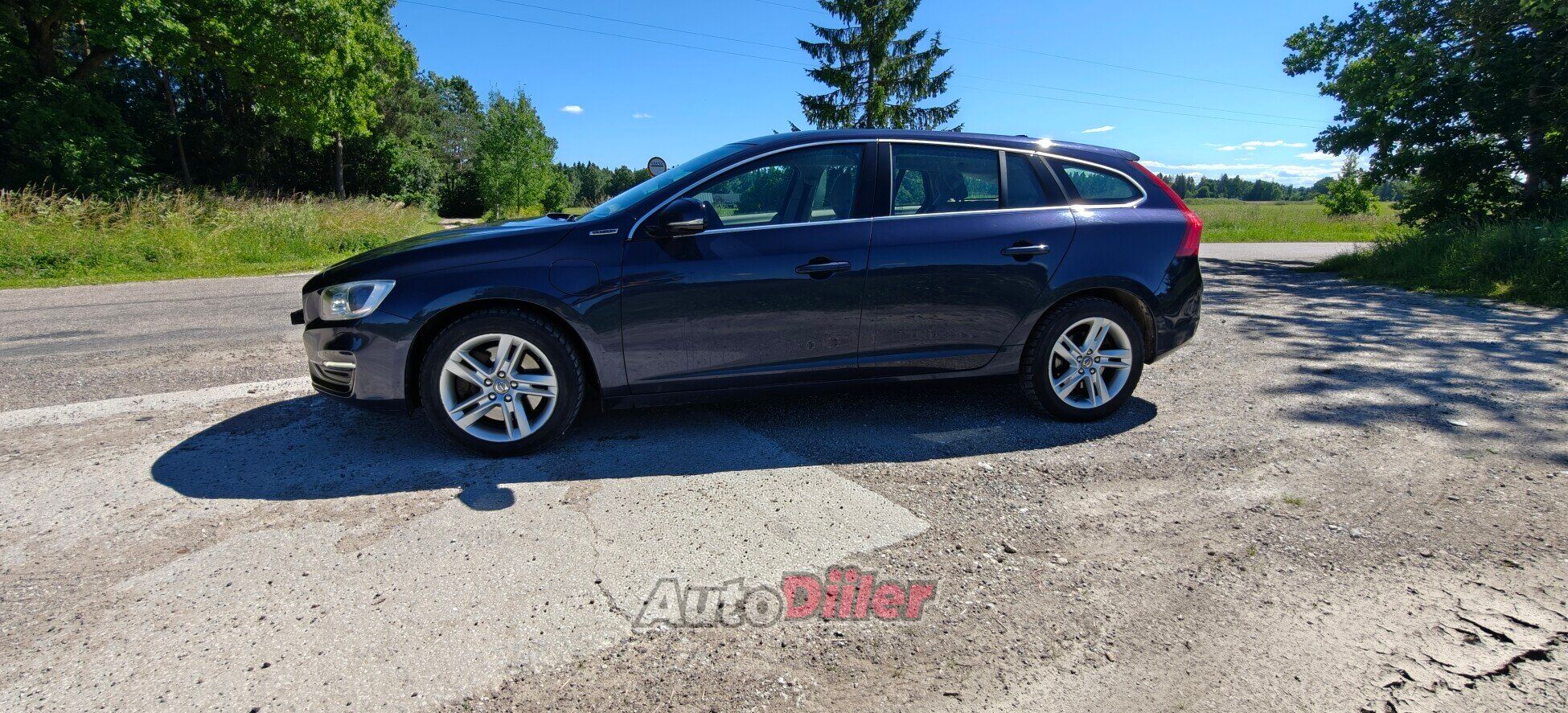 Volvo V60 2.4 158kW 2014, kuva 6/10