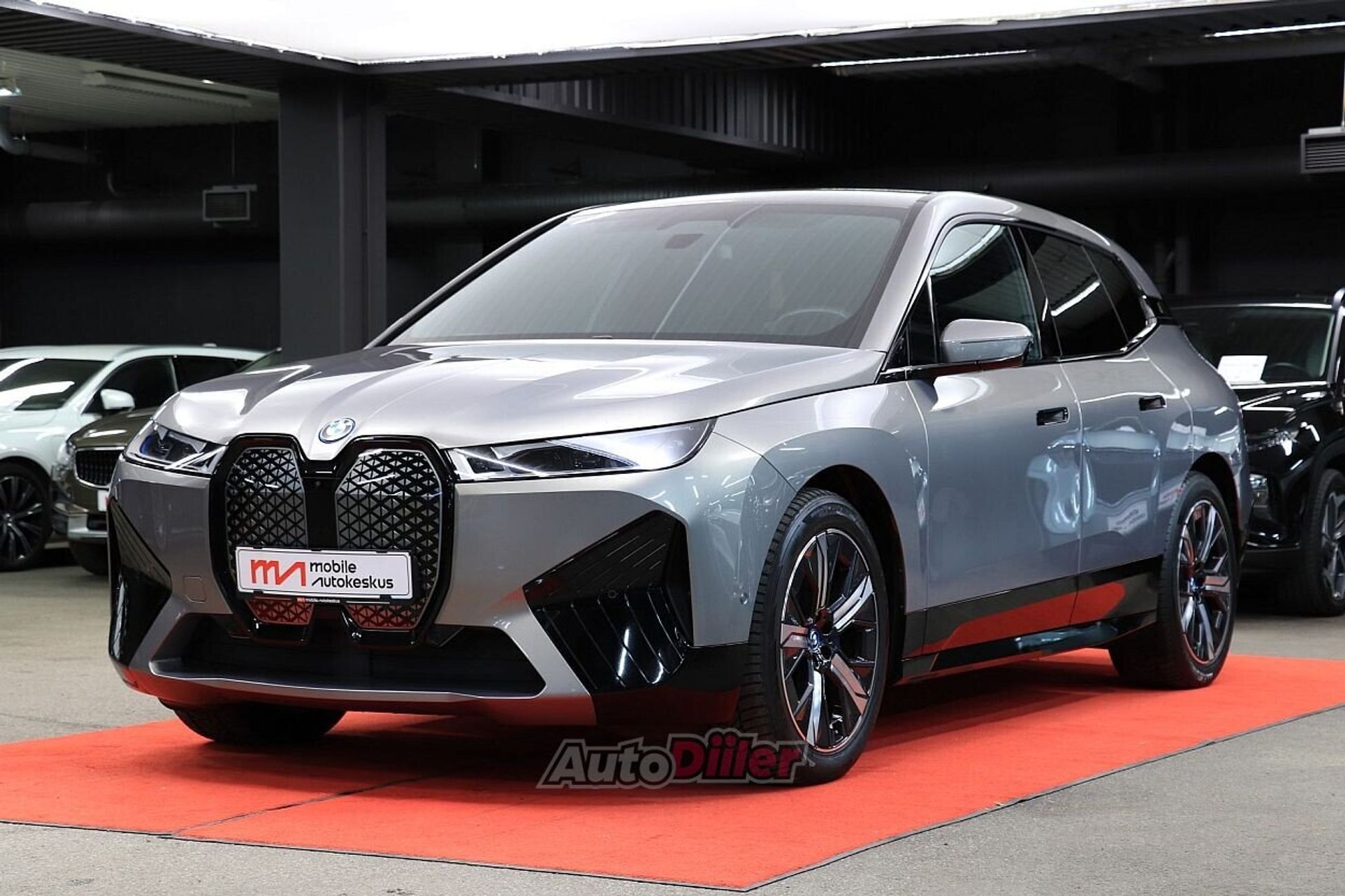 BMW iX M-Sportpakett 102kW 2023, photo 4/10