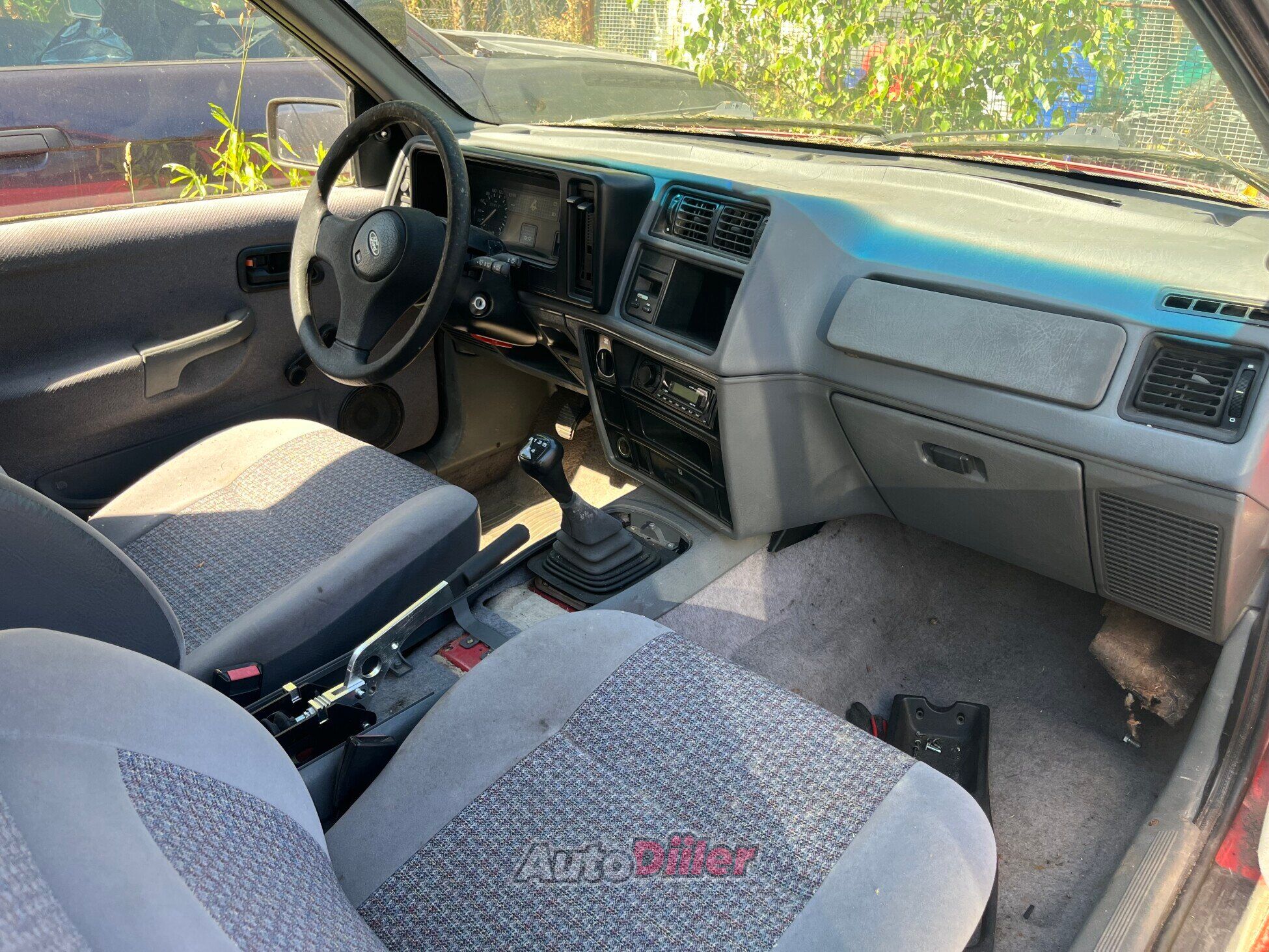 Ford Sierra 2.0 74kW 1988, photo 3/4