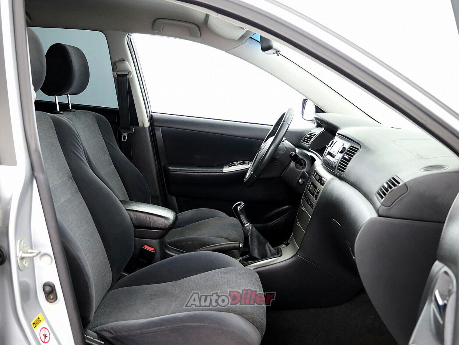 Toyota Corolla 1.6 81kW 2004, photo 6/9