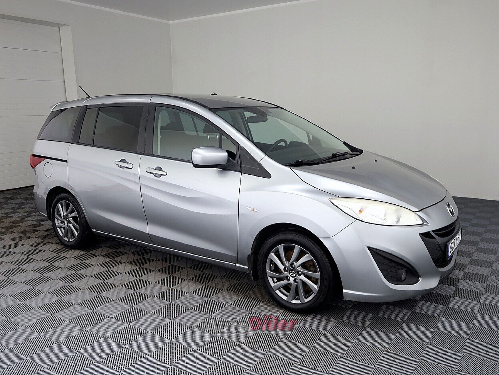 Mazda 5