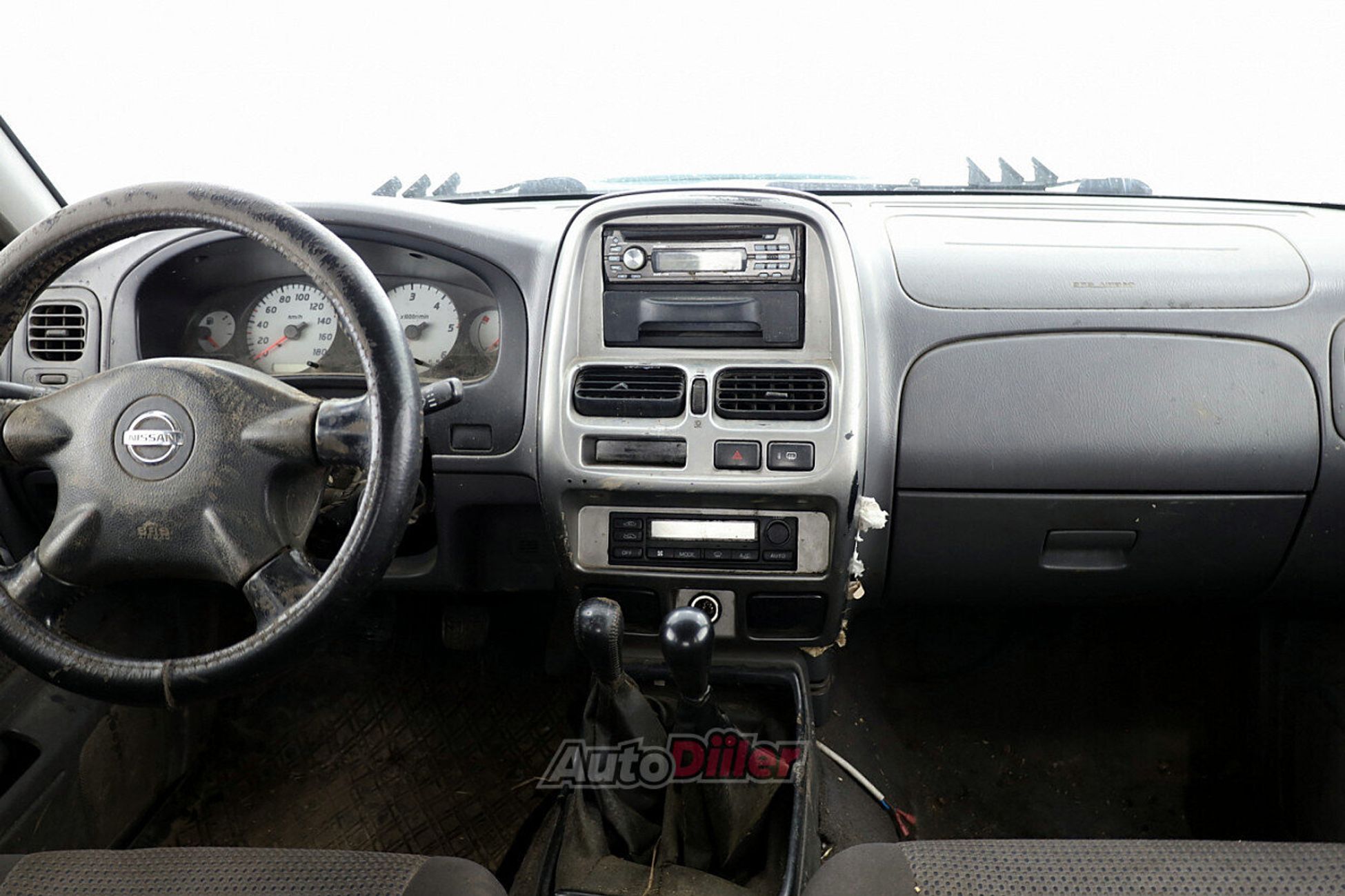 Nissan Navara 2.5 98kW 2004, photo 5/7