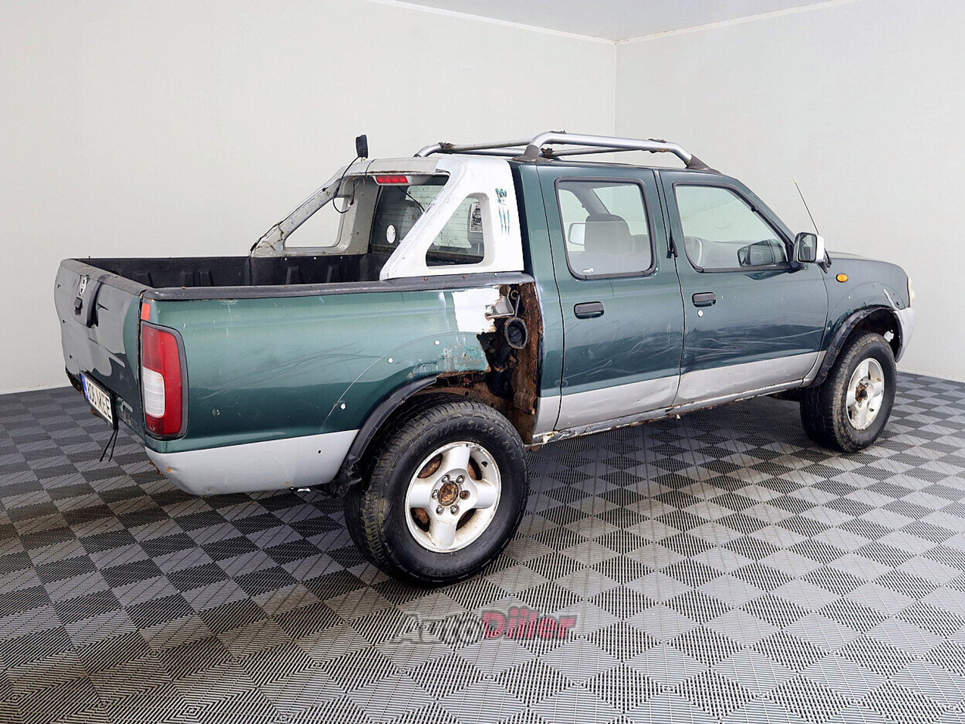 Nissan Navara 2.5 98kW 2004, photo 3/7