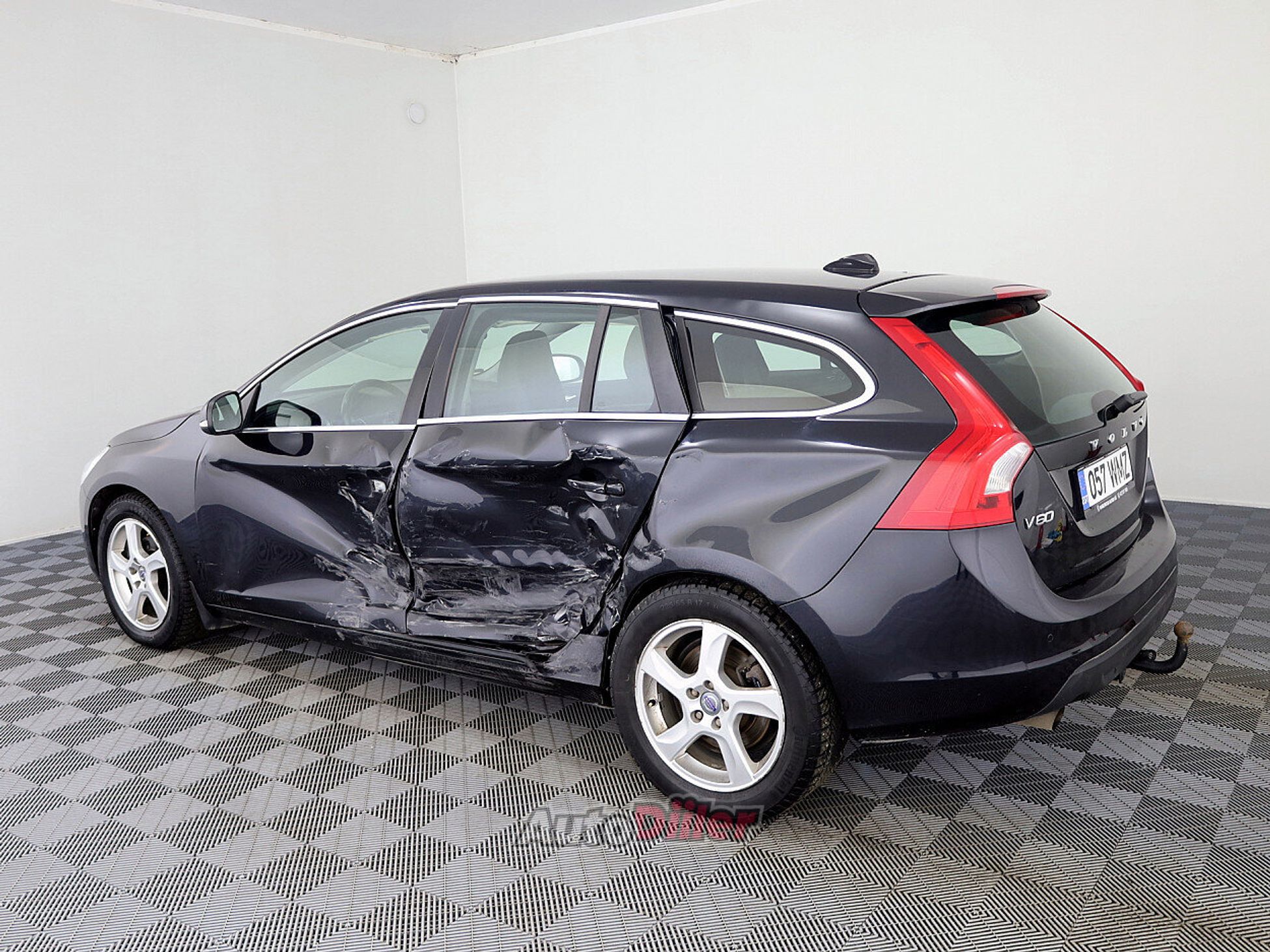 Volvo V60 2.0 120kW 2011, photo 4/7