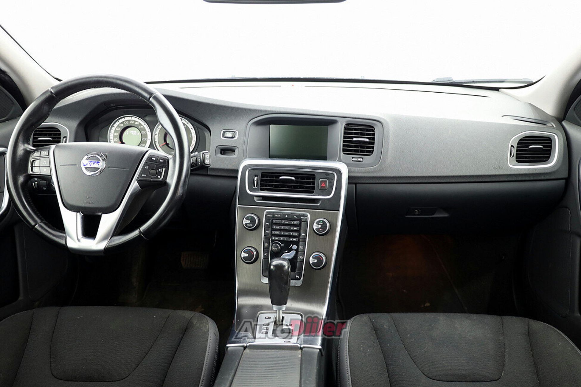 Volvo V60 2.0 120kW 2011, photo 5/7