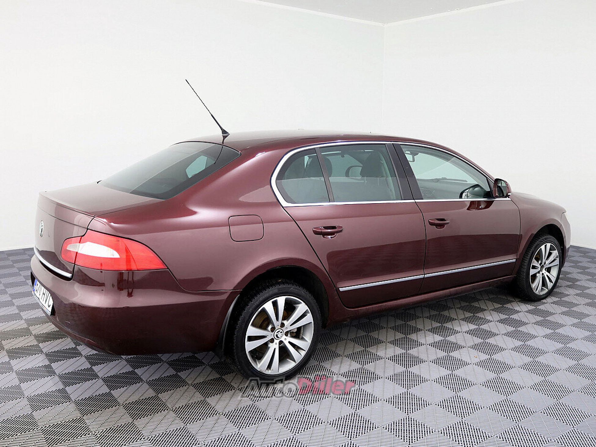 Skoda Superb 2.0 125kW 2009, photo 3/9