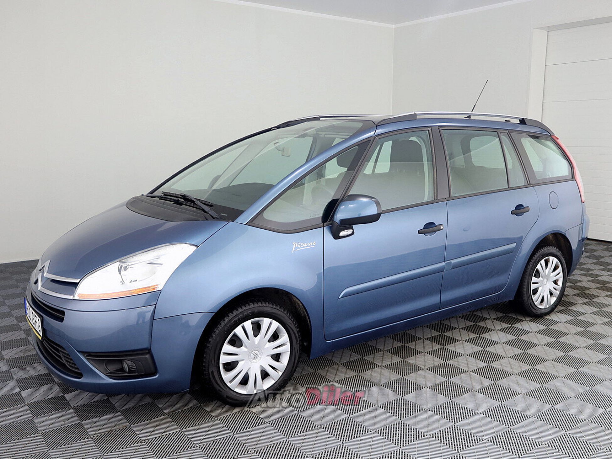 Citroen C4 Picasso 1.6 88kW 2011, photo 2/8