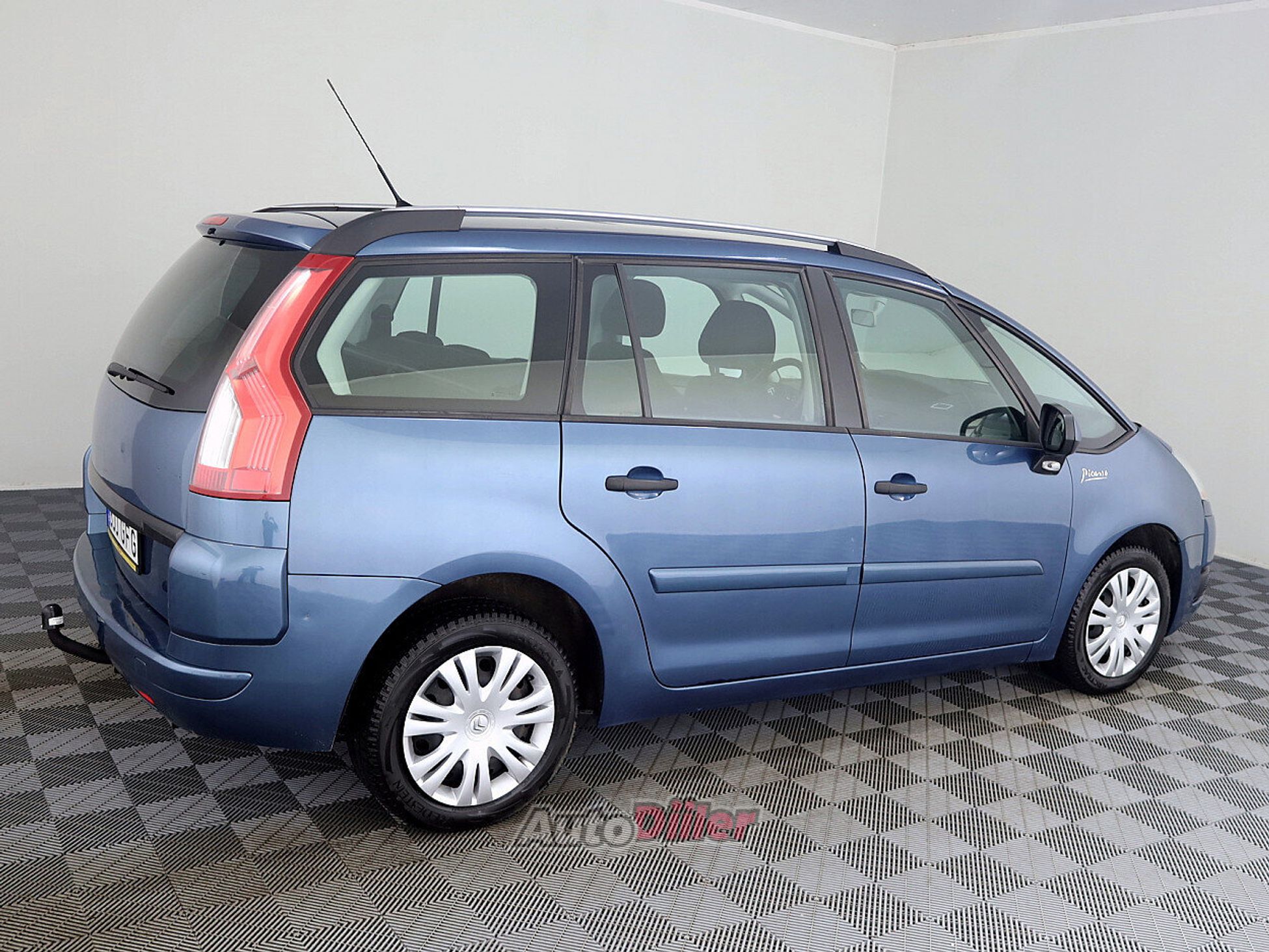 Citroen C4 Picasso 1.6 88kW 2011, photo 3/8